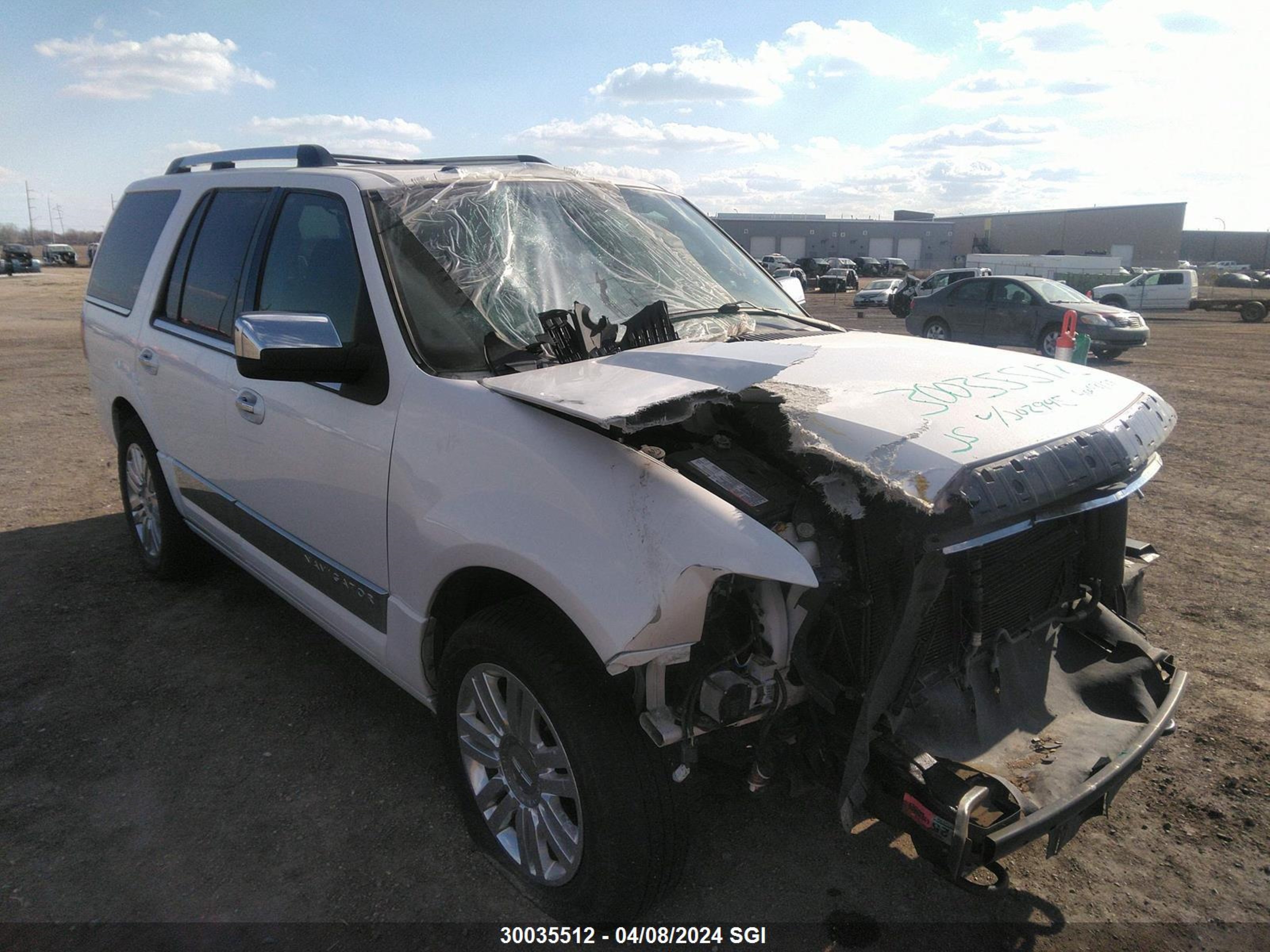 LINCOLN NAVIGATOR 2011 5lmjj2j5xbej02945