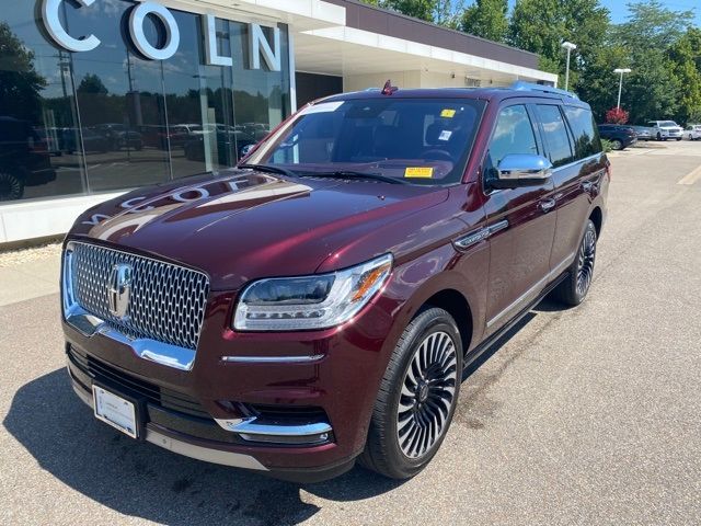 LINCOLN NAVIGATOR 2018 5lmjj2tt0jel15445