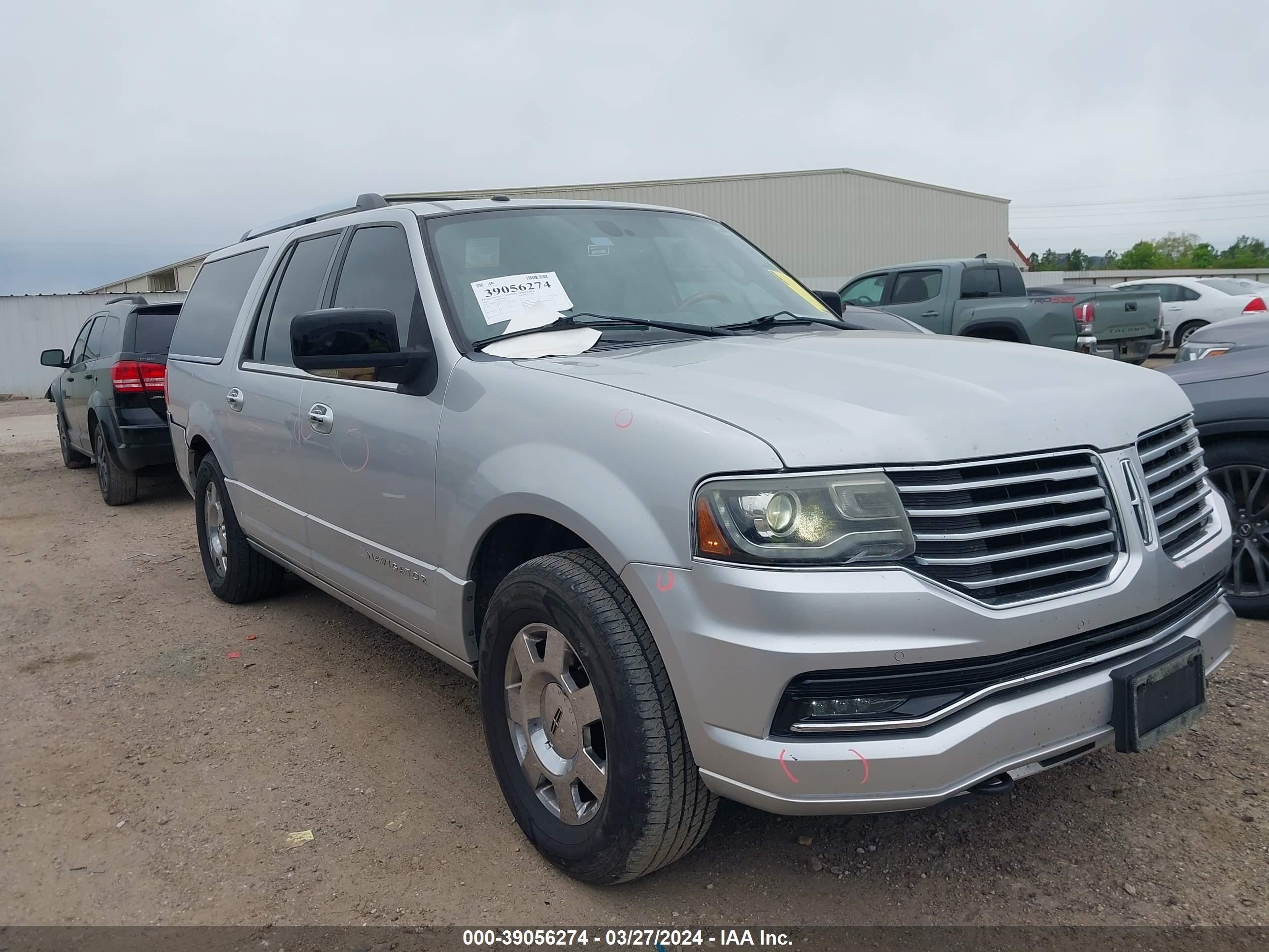 LINCOLN NAVIGATOR 2015 5lmjj3ht6fej03297