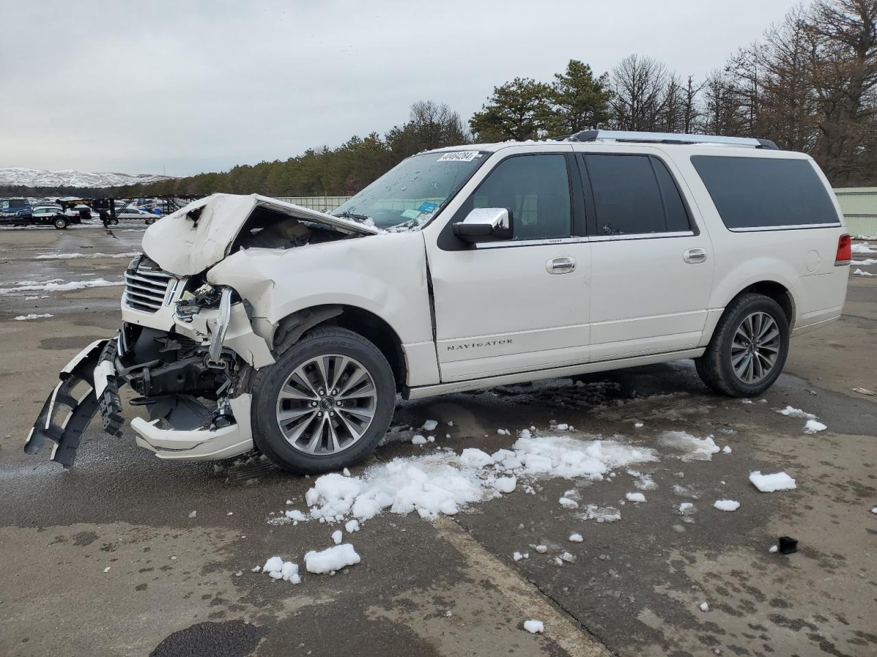 LINCOLN NAVIGATOR 2015 5lmjj3jt6fej00491