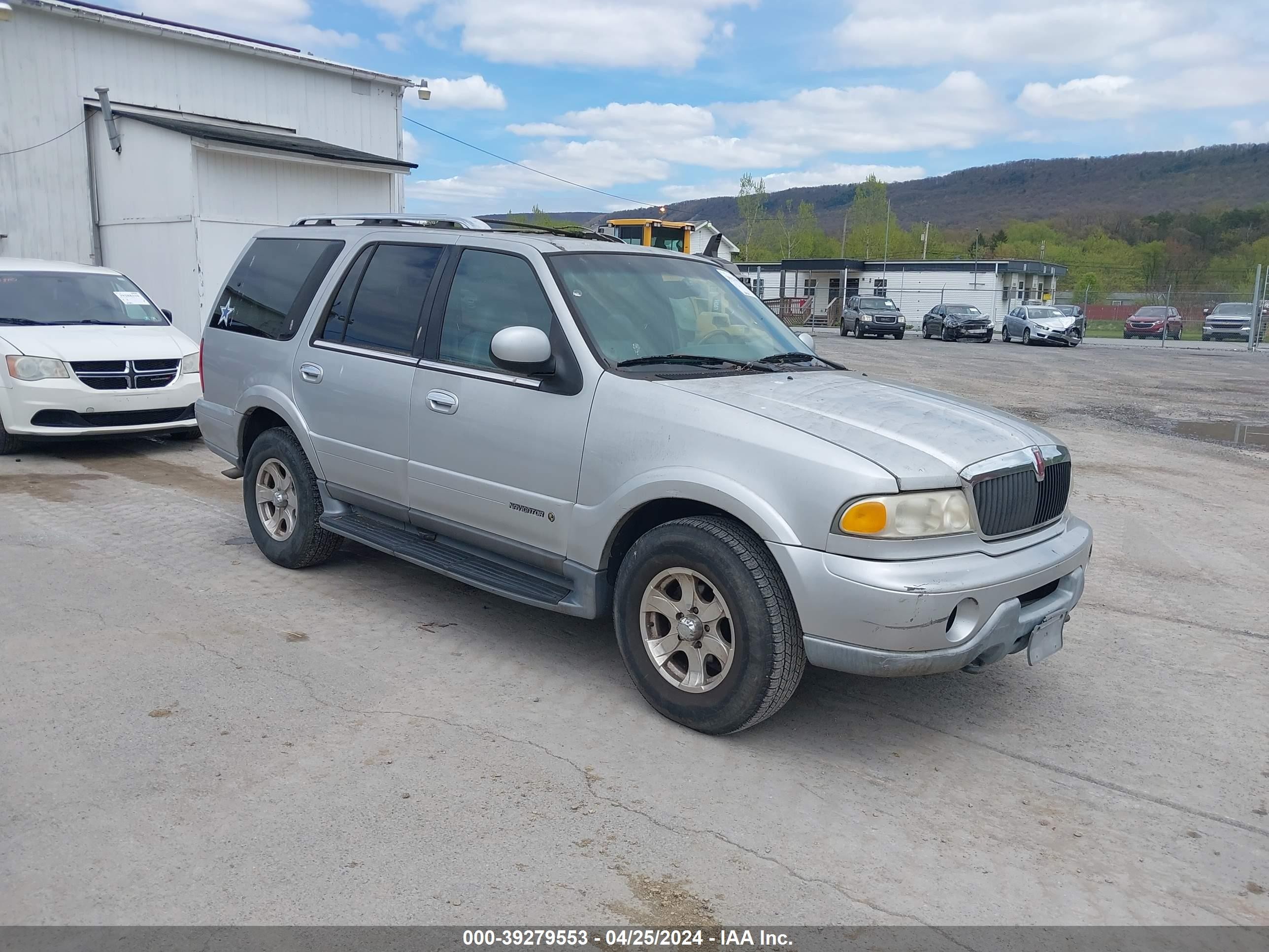 LINCOLN NAVIGATOR 2000 5lmpu28a0ylj14983