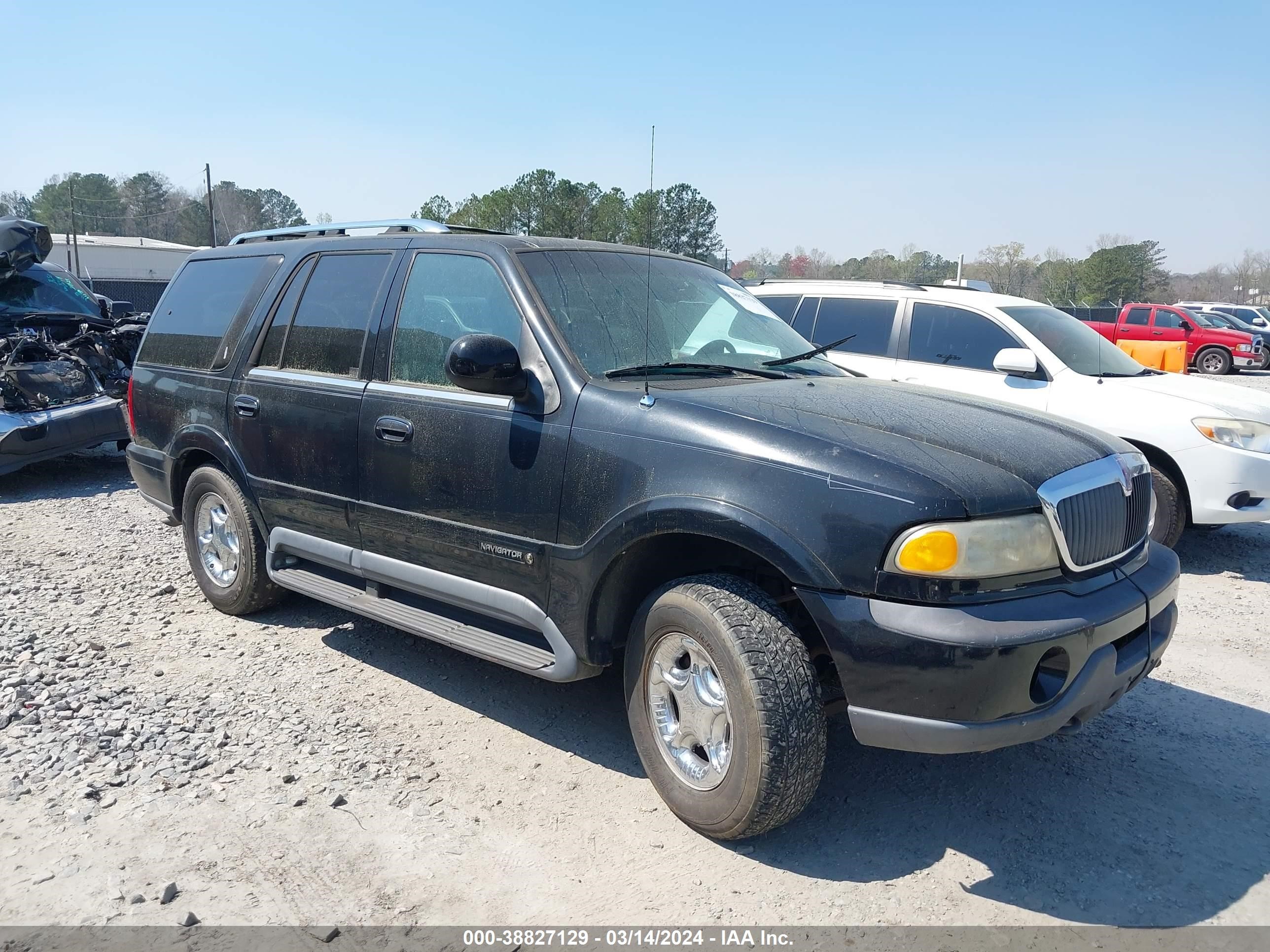 LINCOLN NAVIGATOR 1999 5lmpu28a4xlj26200