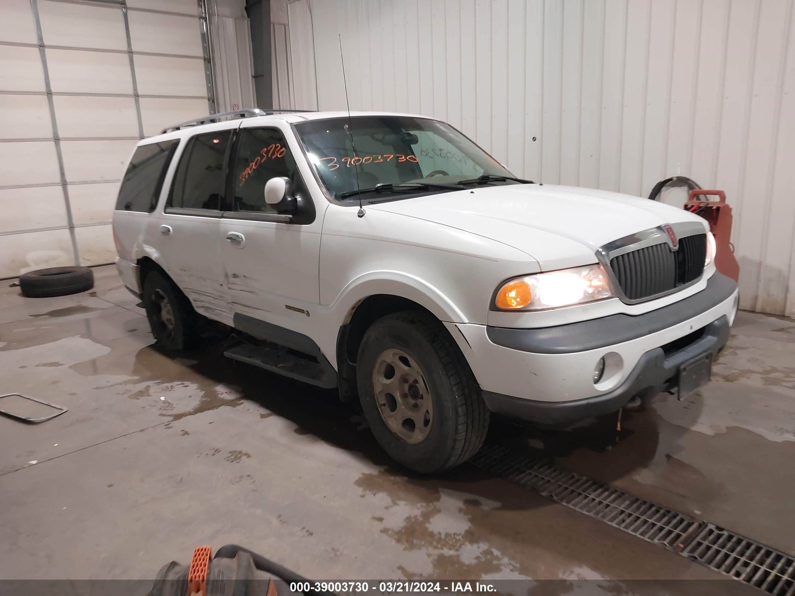 LINCOLN NAVIGATOR 1999 5lmpu28a7xlj42519