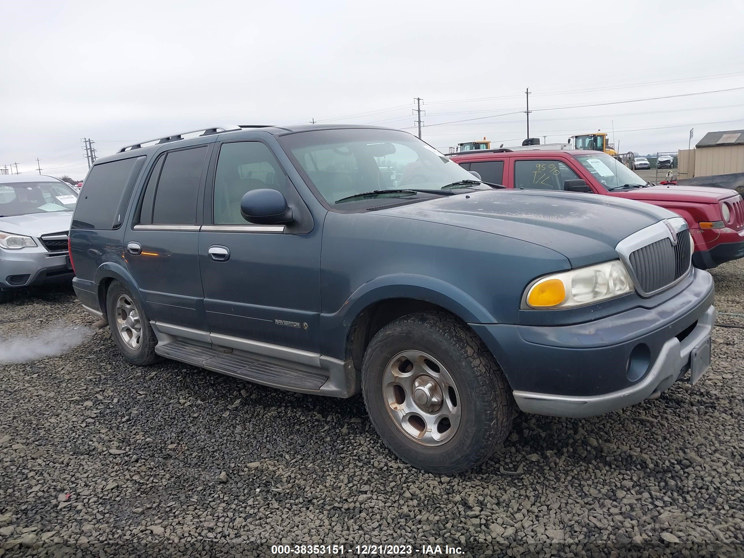 LINCOLN NAVIGATOR 2000 5lmpu28a9ylj01164