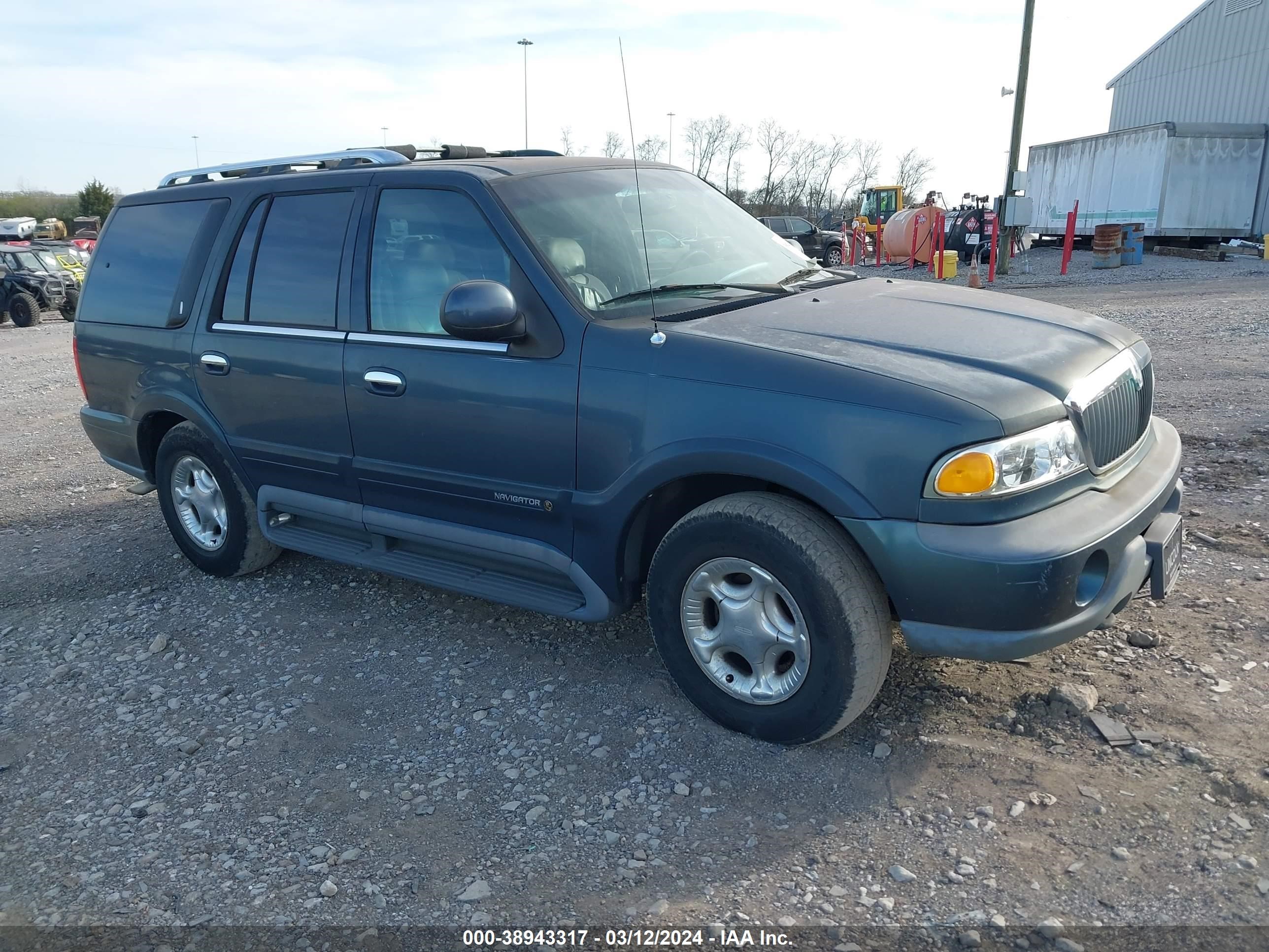 LINCOLN NAVIGATOR 1999 5lmpu28l6xlj14695