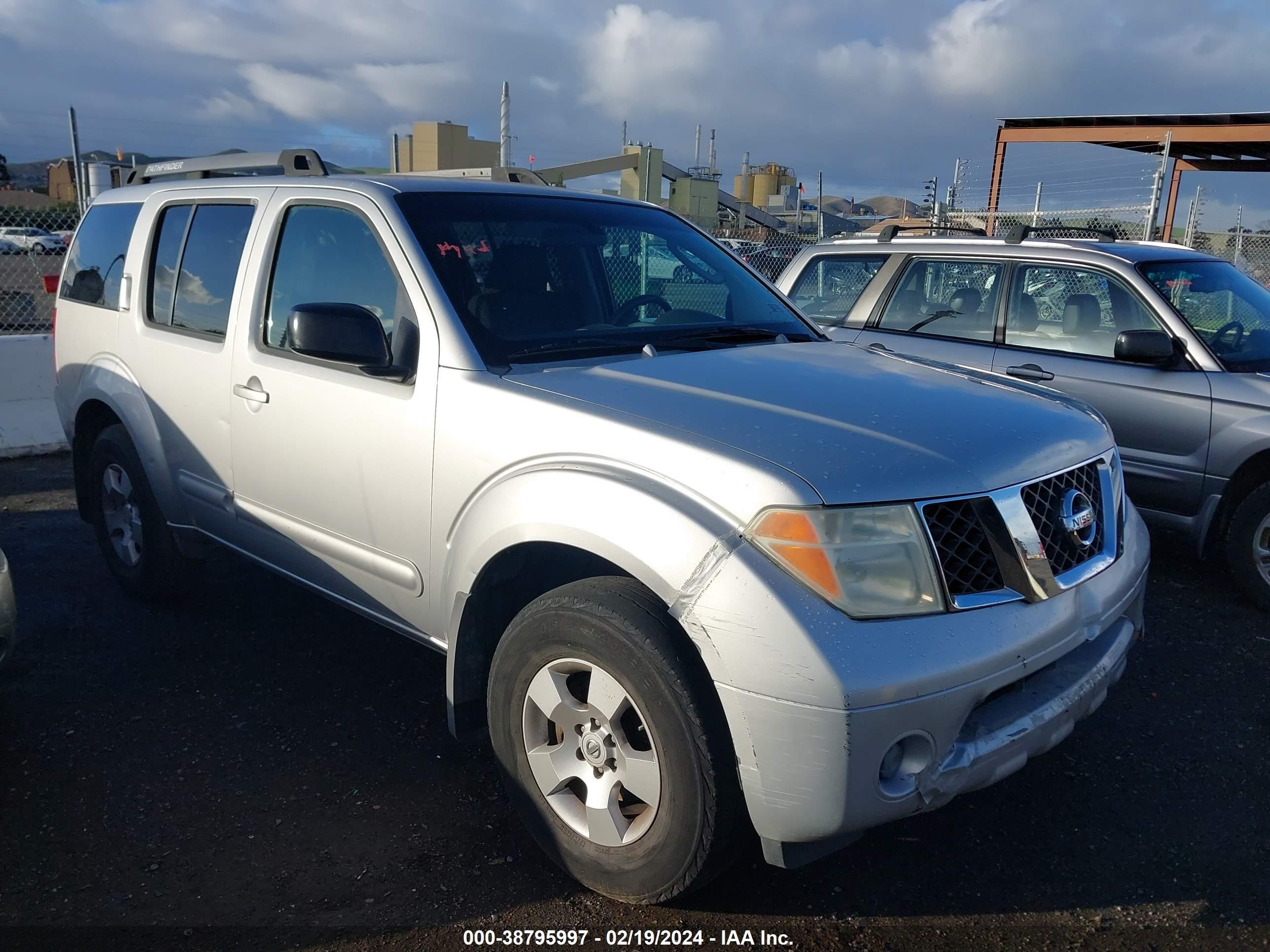 NISSAN PATHFINDER 2006 5n1ar18u16c657500