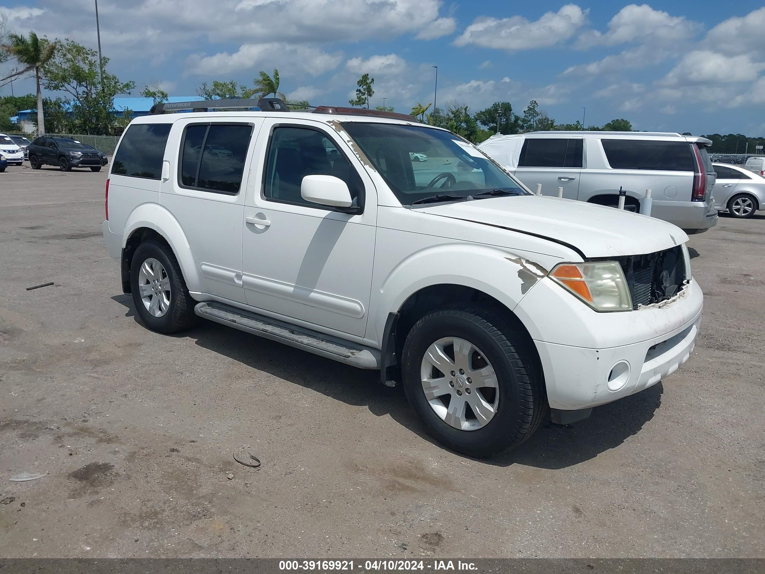 NISSAN PATHFINDER 2005 5n1ar18u25c739167