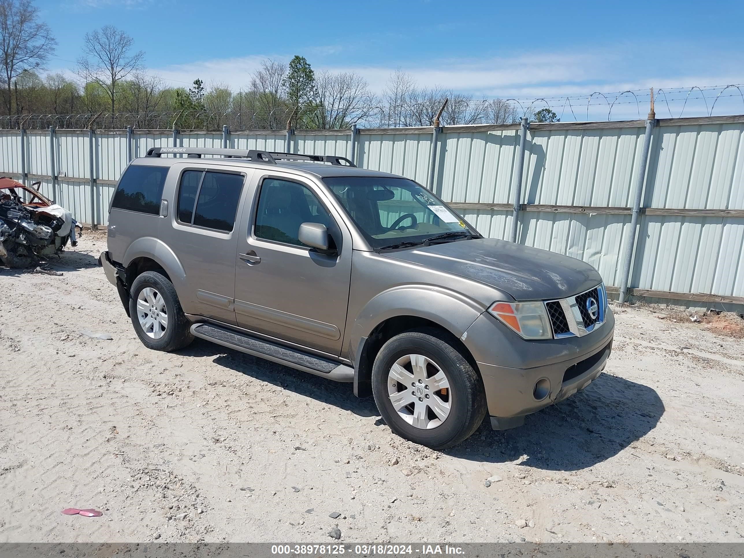 NISSAN PATHFINDER 2005 5n1ar18u45c784675