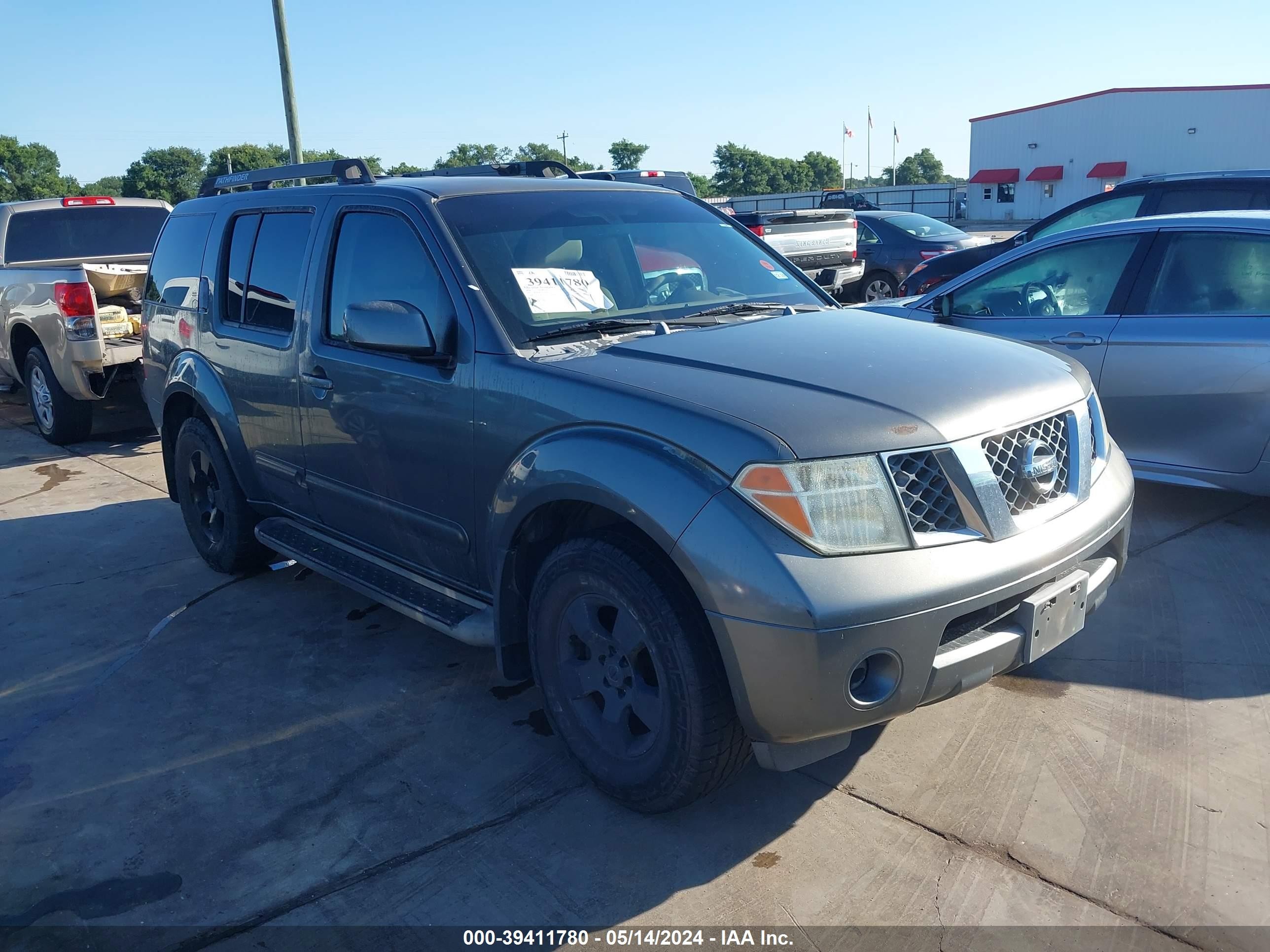 NISSAN PATHFINDER 2006 5n1ar18u56c670573