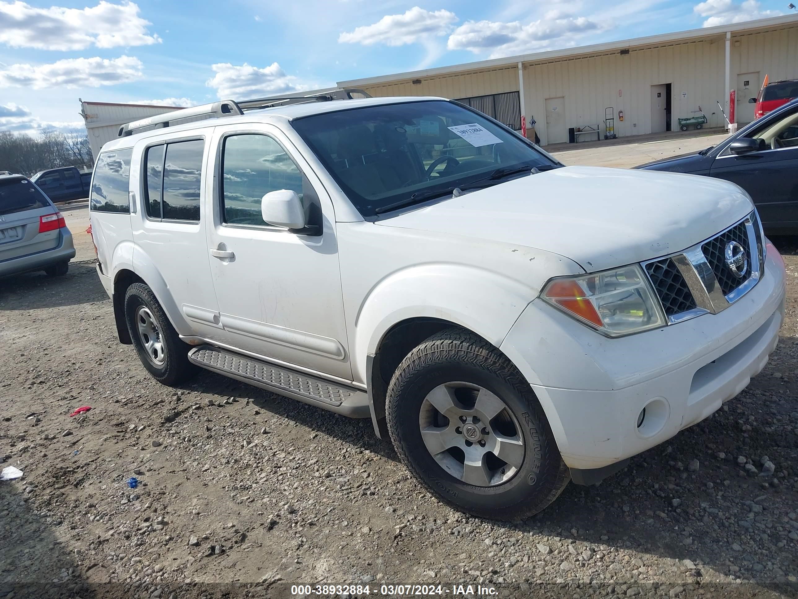 NISSAN PATHFINDER 2006 5n1ar18u66c673742