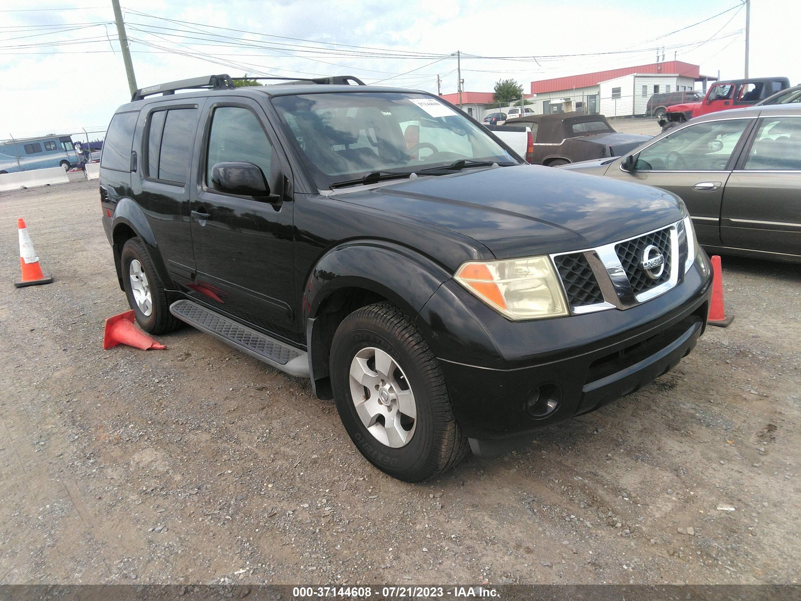 NISSAN PATHFINDER 2005 5n1ar18u85c731042