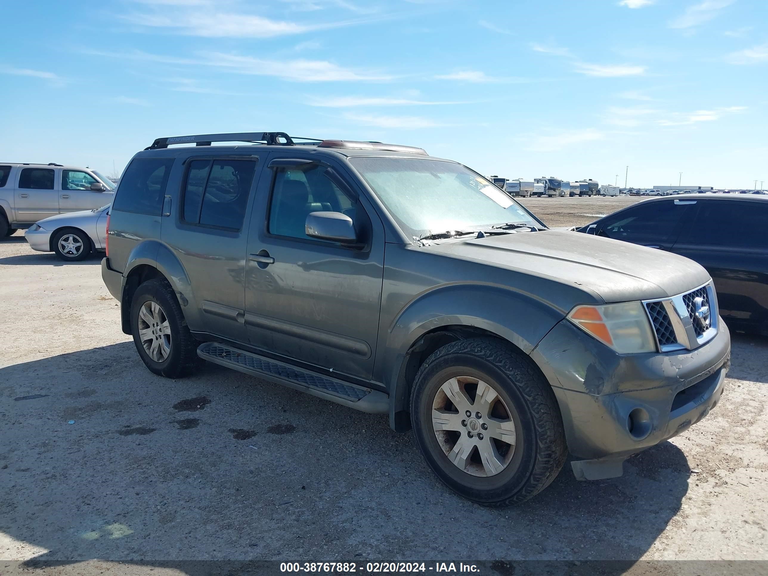 NISSAN PATHFINDER 2005 5n1ar18w05c781290