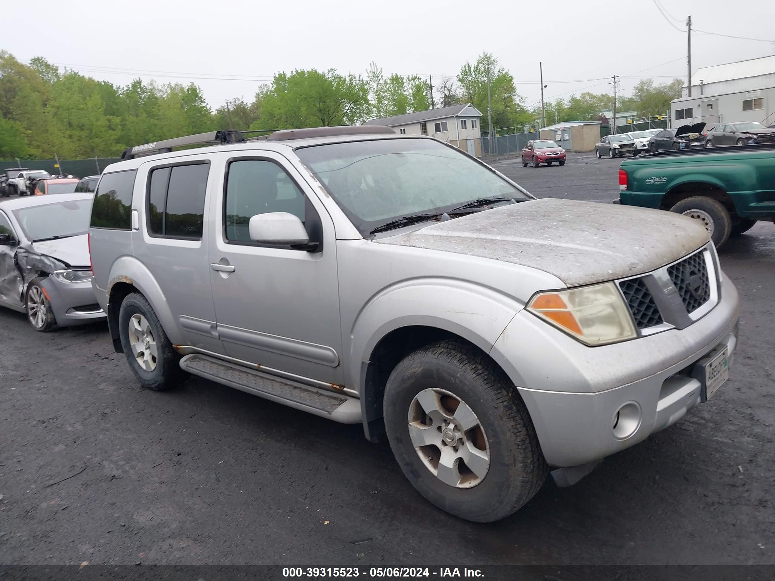 NISSAN PATHFINDER 2005 5n1ar18w45c740502