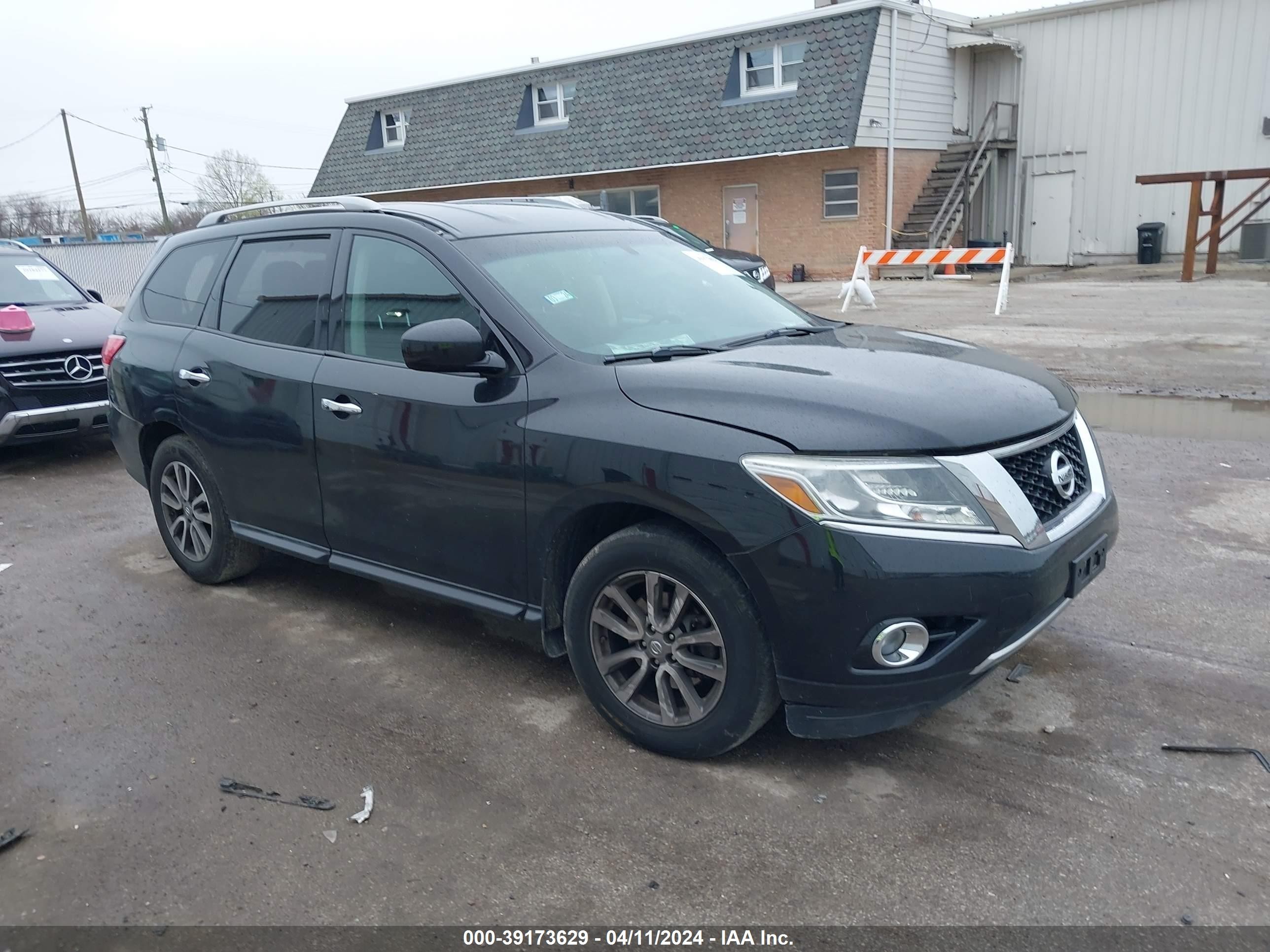 NISSAN PATHFINDER 2015 5n1ar2mm7fc655214