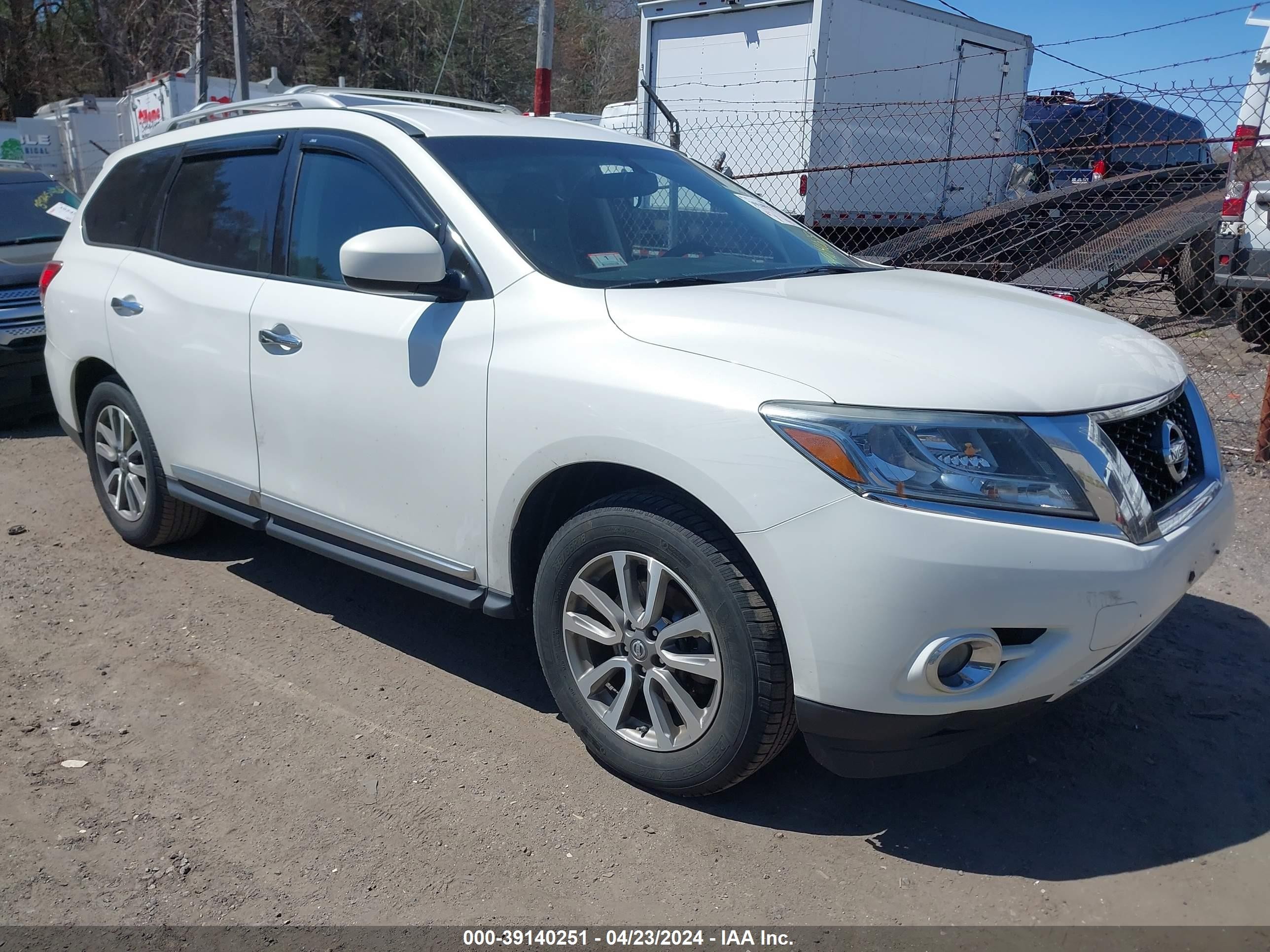 NISSAN PATHFINDER 2013 5n1ar2mm8dc638385