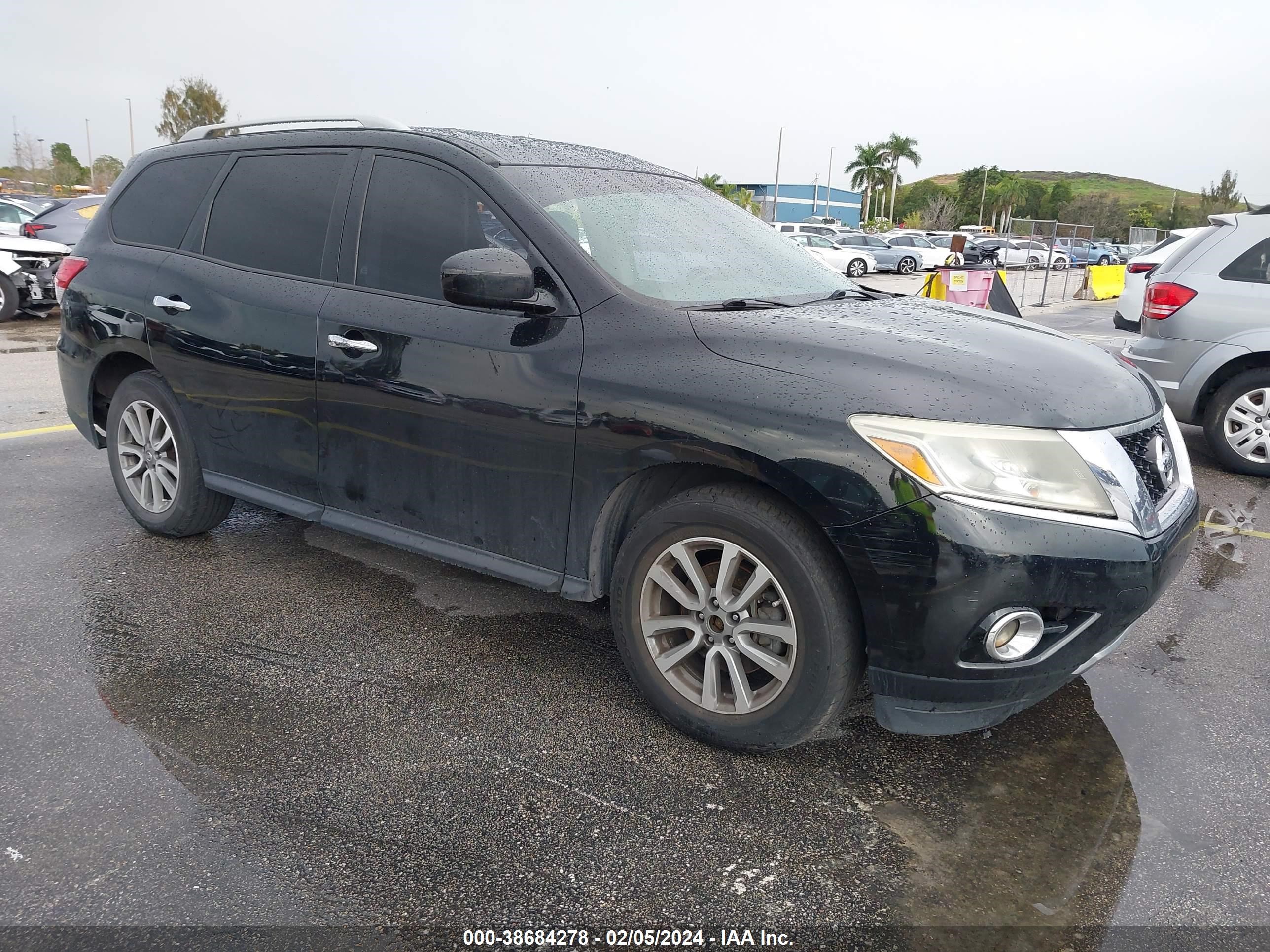 NISSAN PATHFINDER 2016 5n1ar2mn0gc660670