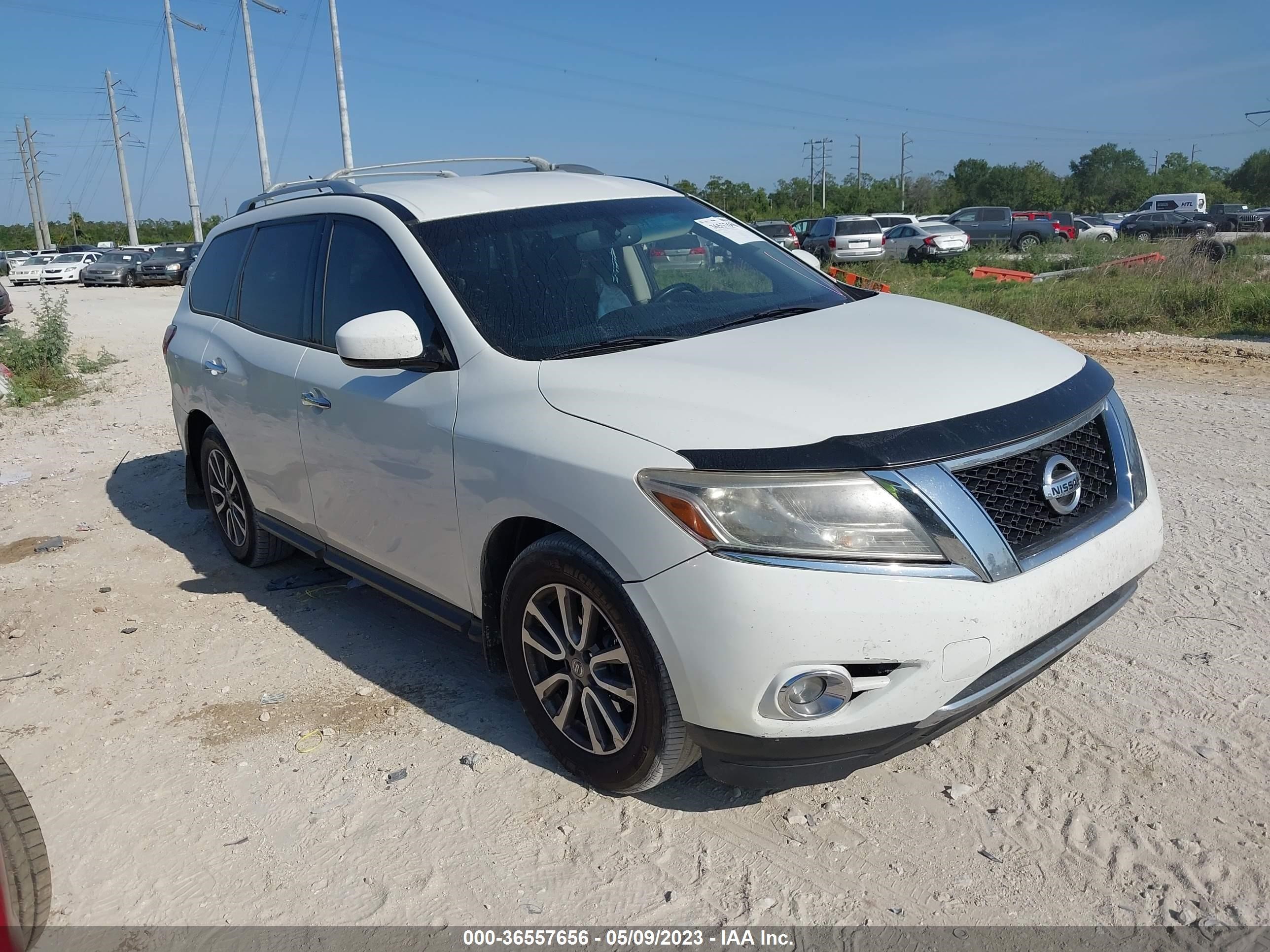 NISSAN PATHFINDER 2015 5n1ar2mn4fc724000