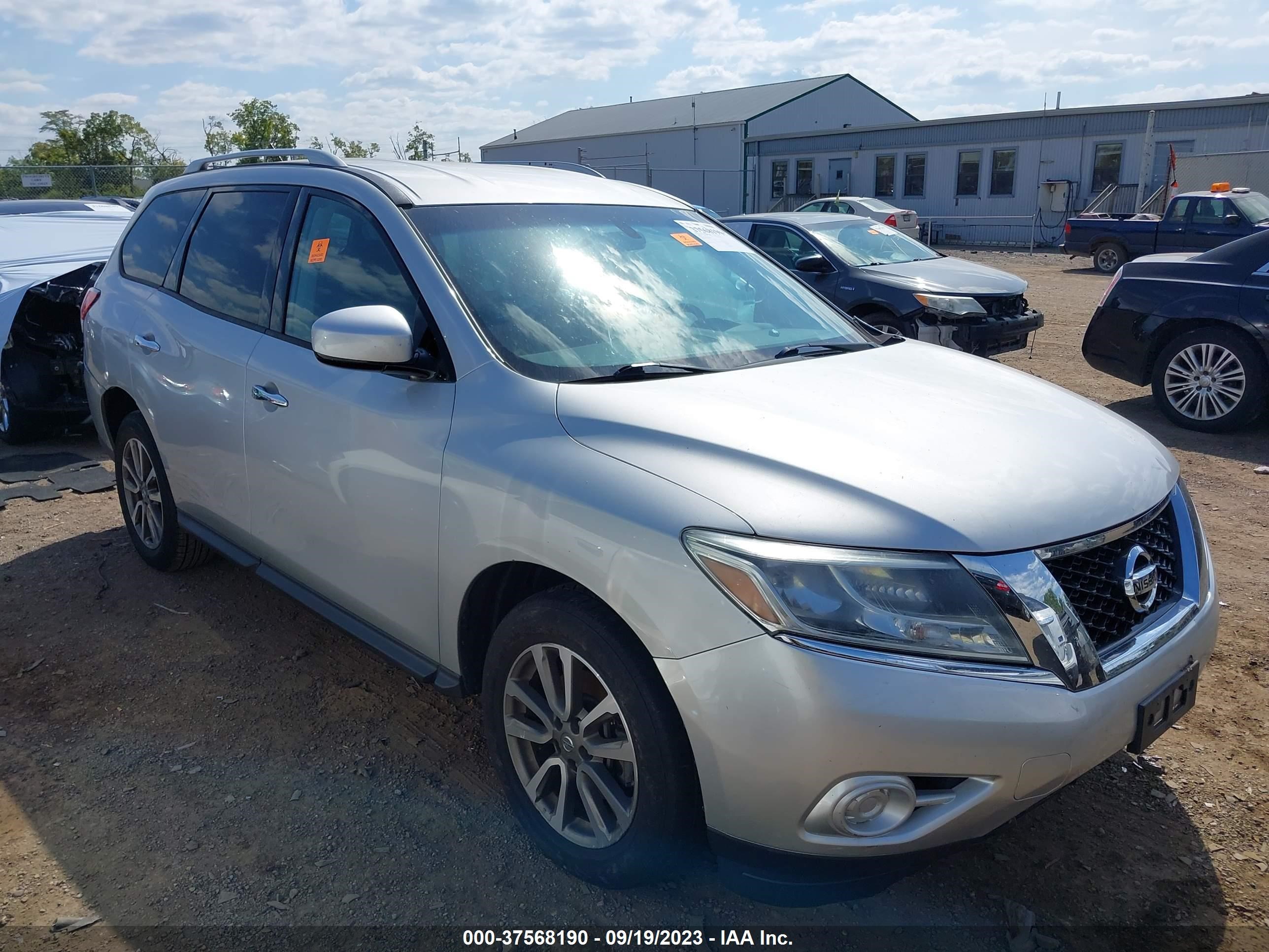 NISSAN PATHFINDER 2016 5n1ar2mn7gc618156