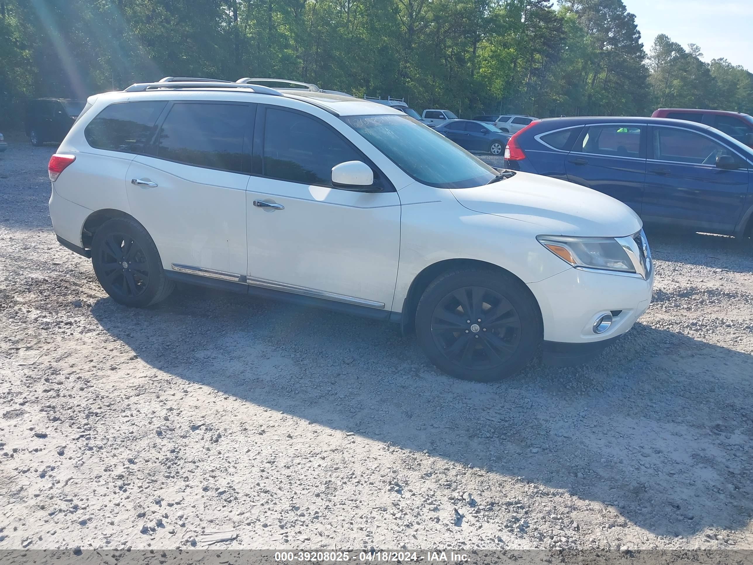 NISSAN PATHFINDER 2015 5n1ar2mn8fc636082