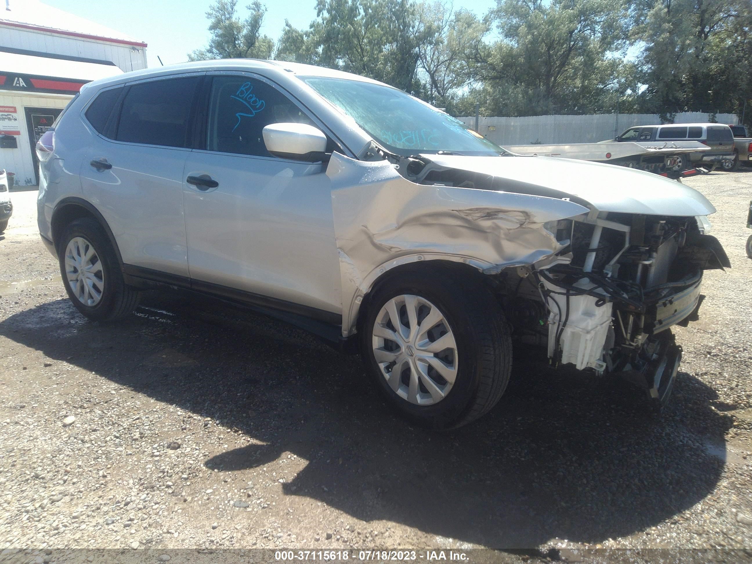 NISSAN ROGUE 2016 5n1at2mn3gc791268