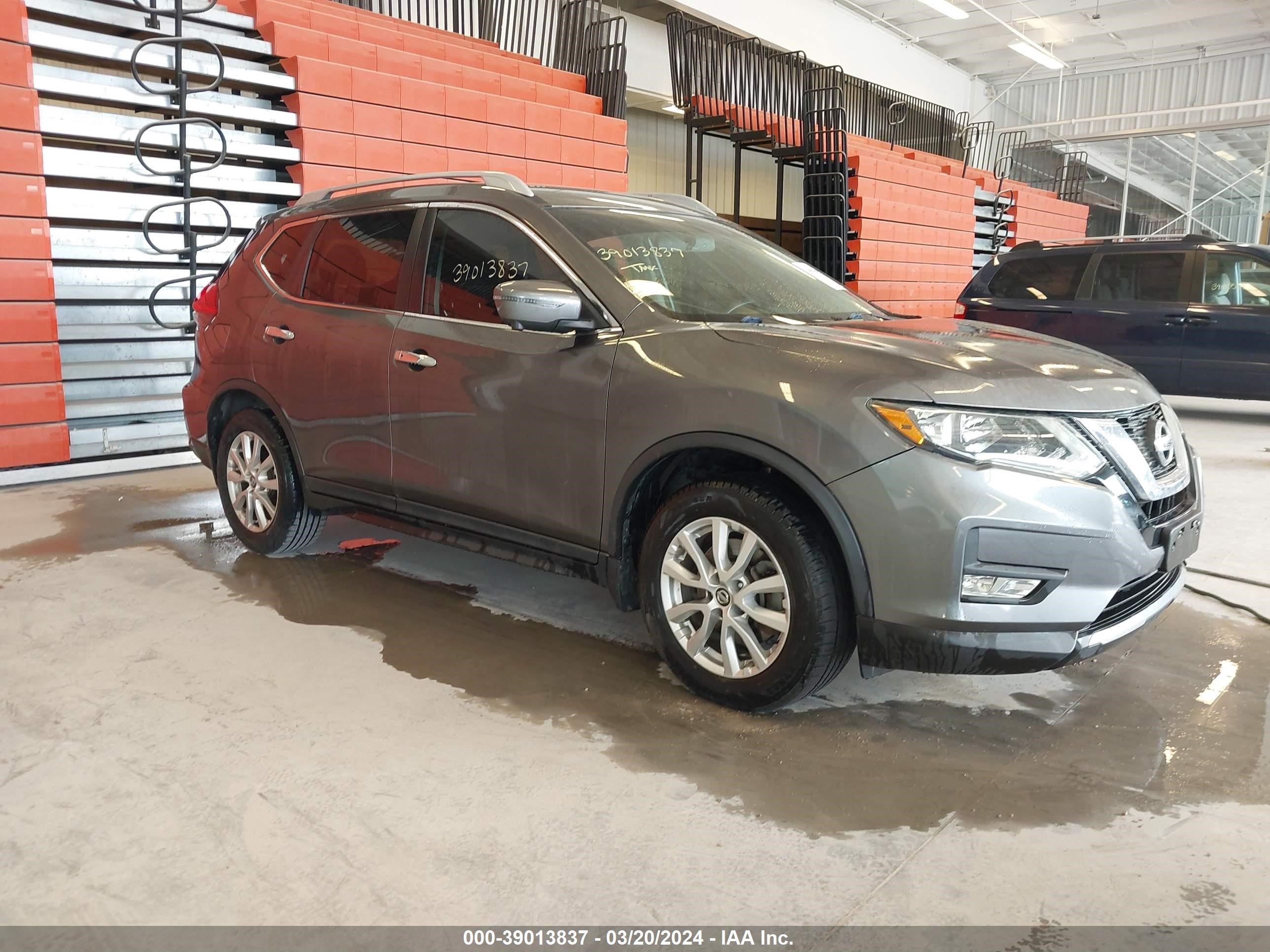 NISSAN ROGUE 2017 5n1at2mn9hc730606