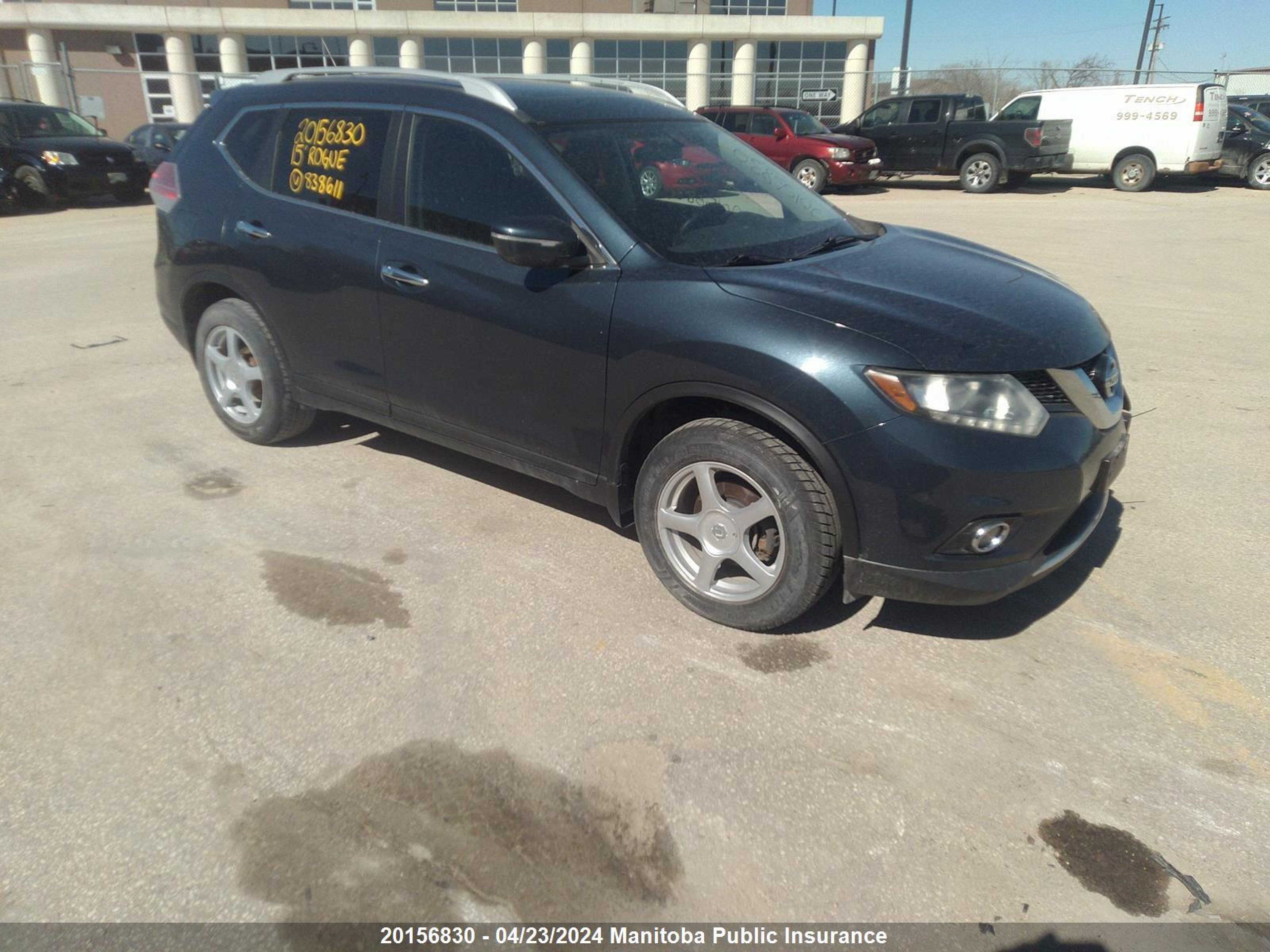 NISSAN ROGUE 2015 5n1at2mt0fc838611