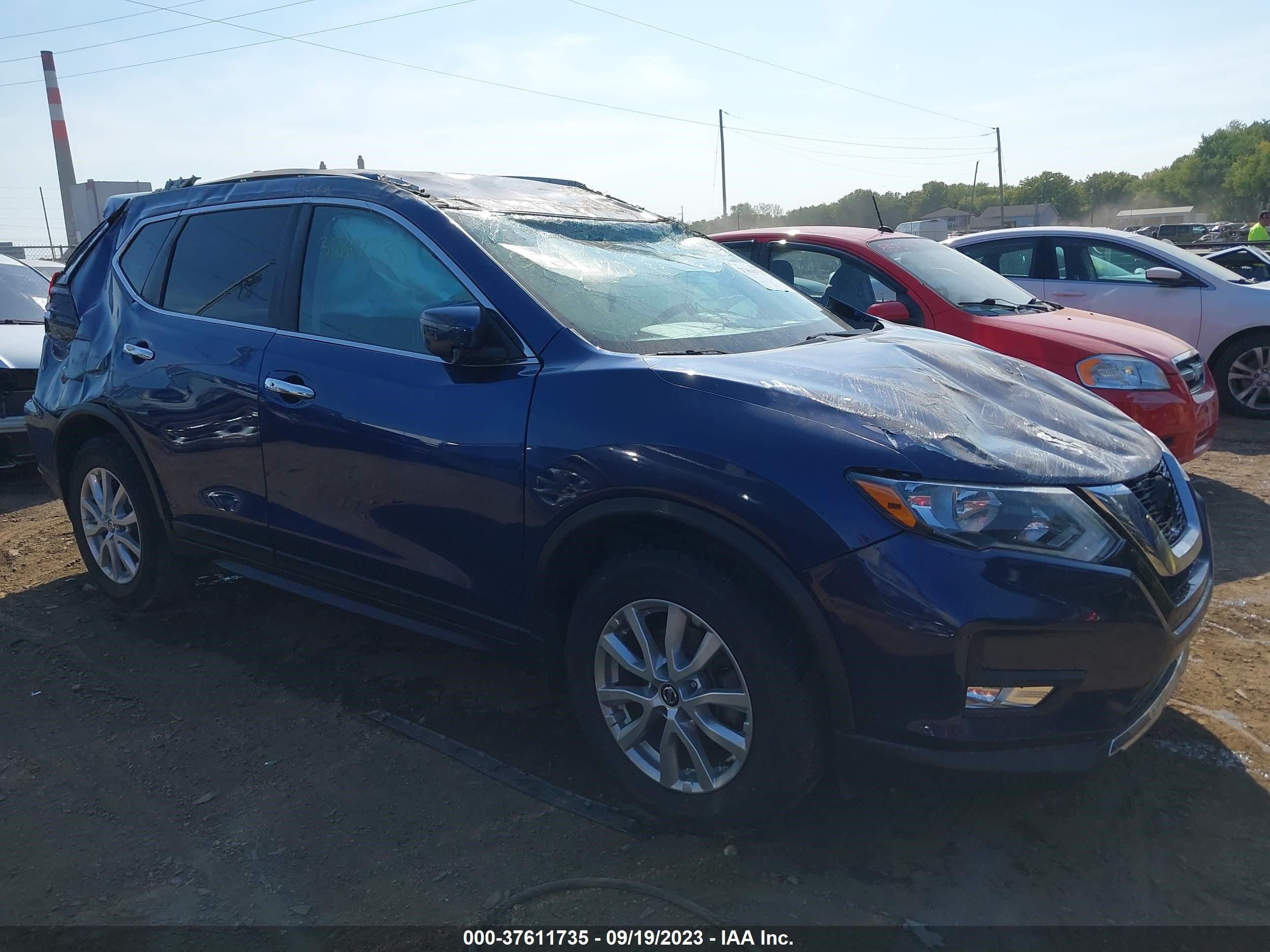 NISSAN ROGUE 2019 5n1at2mt0kc779019