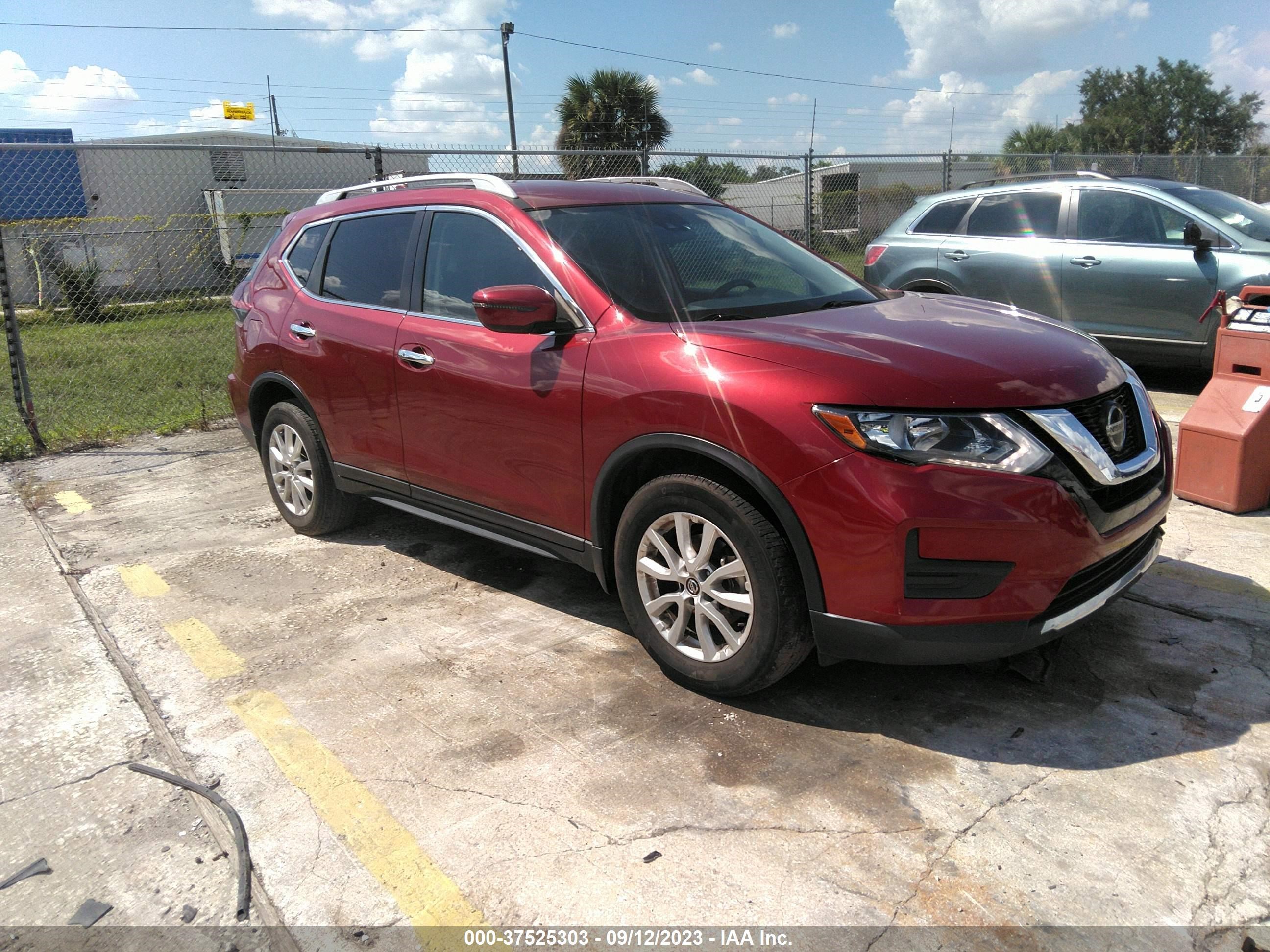 NISSAN ROGUE 2019 5n1at2mt0kc813539