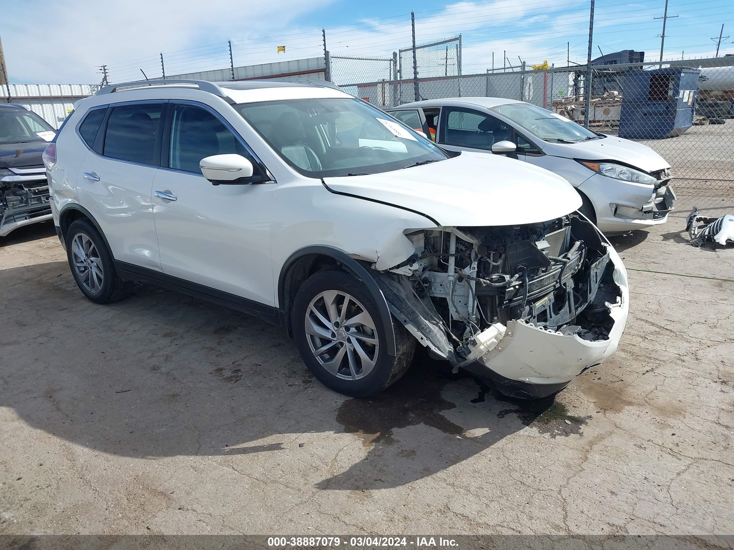 NISSAN ROGUE 2014 5n1at2mt1ec810007