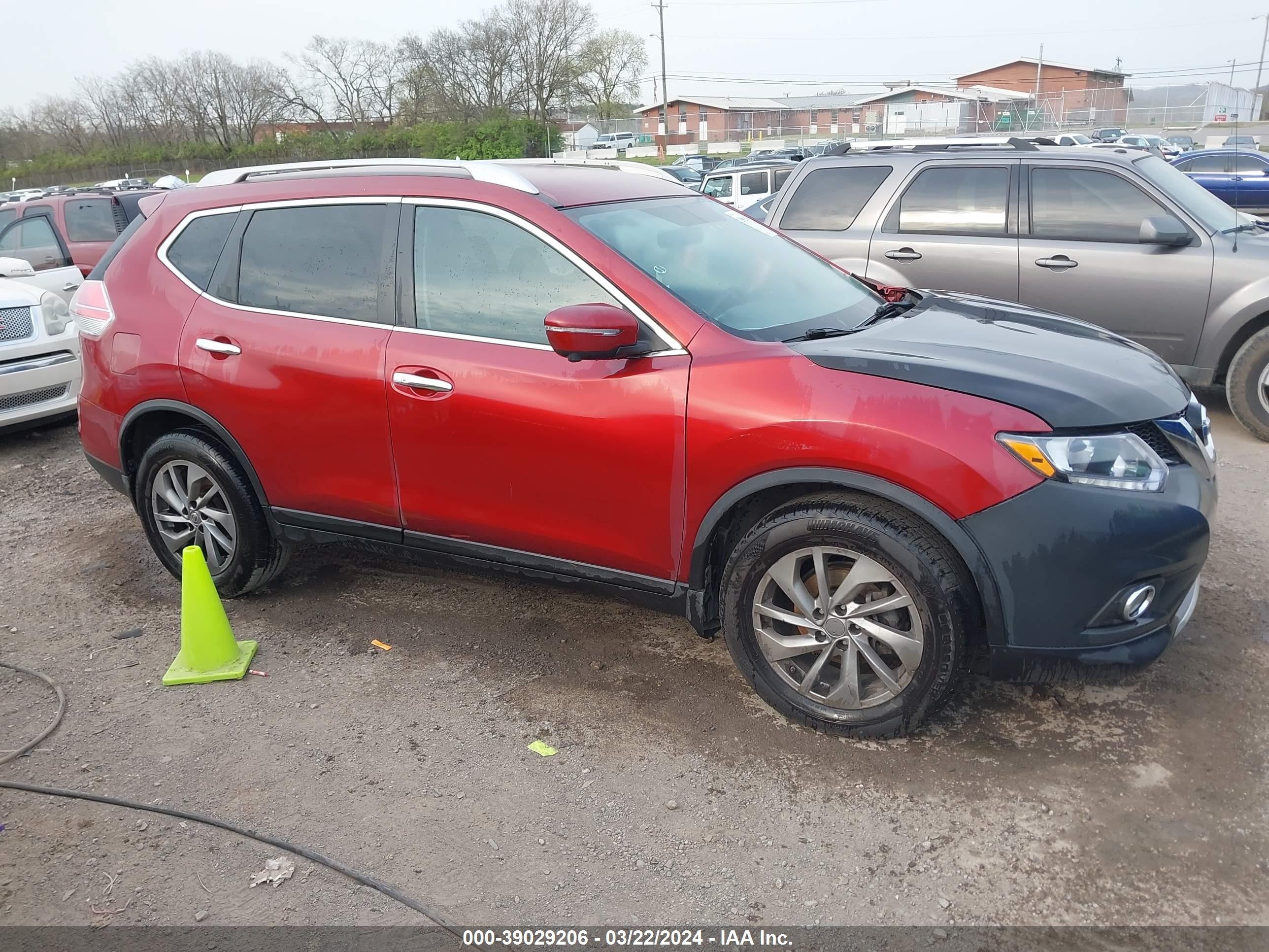 NISSAN ROGUE 2015 5n1at2mt1fc856101