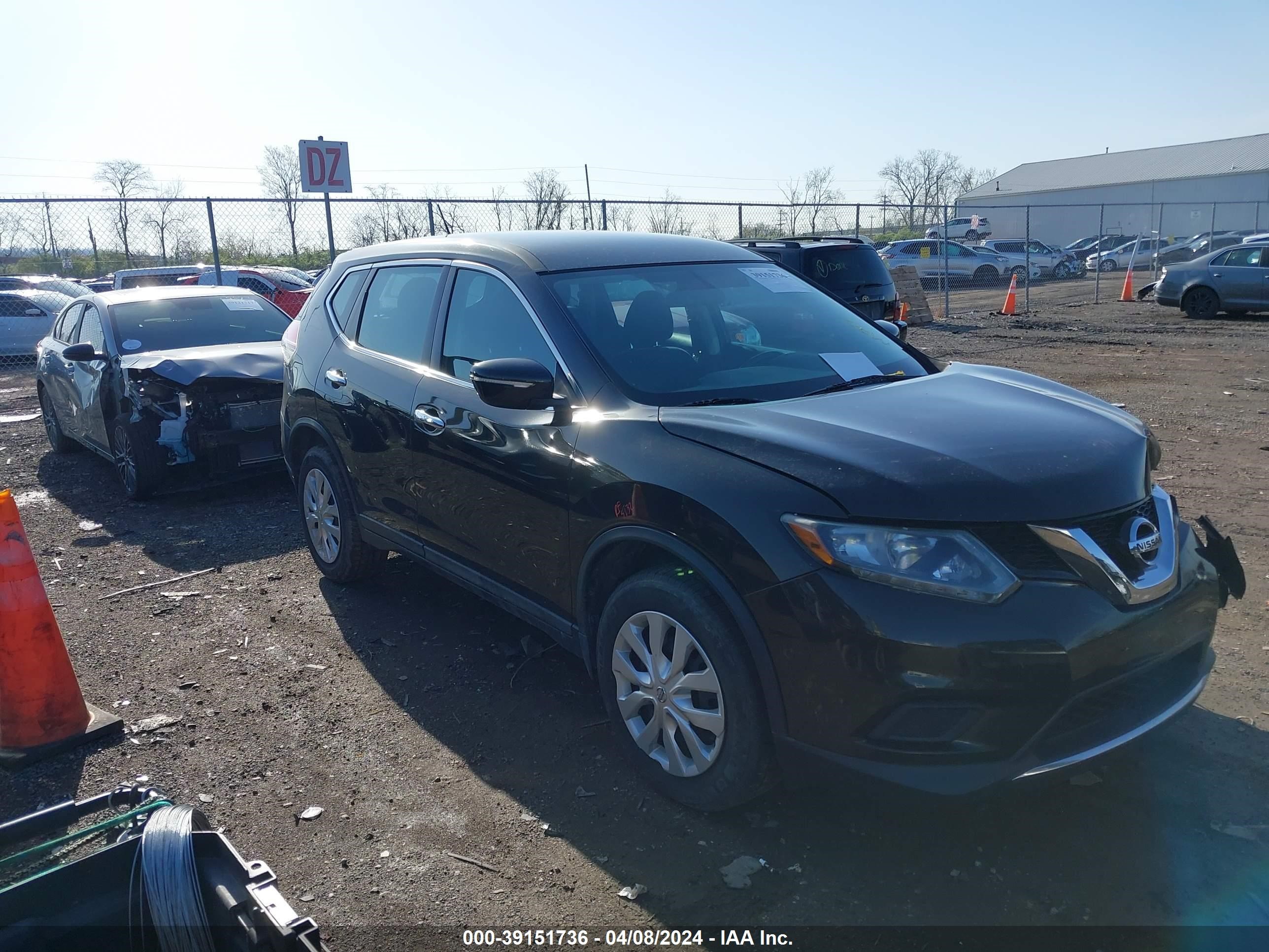 NISSAN ROGUE 2015 5n1at2mt1fc870709