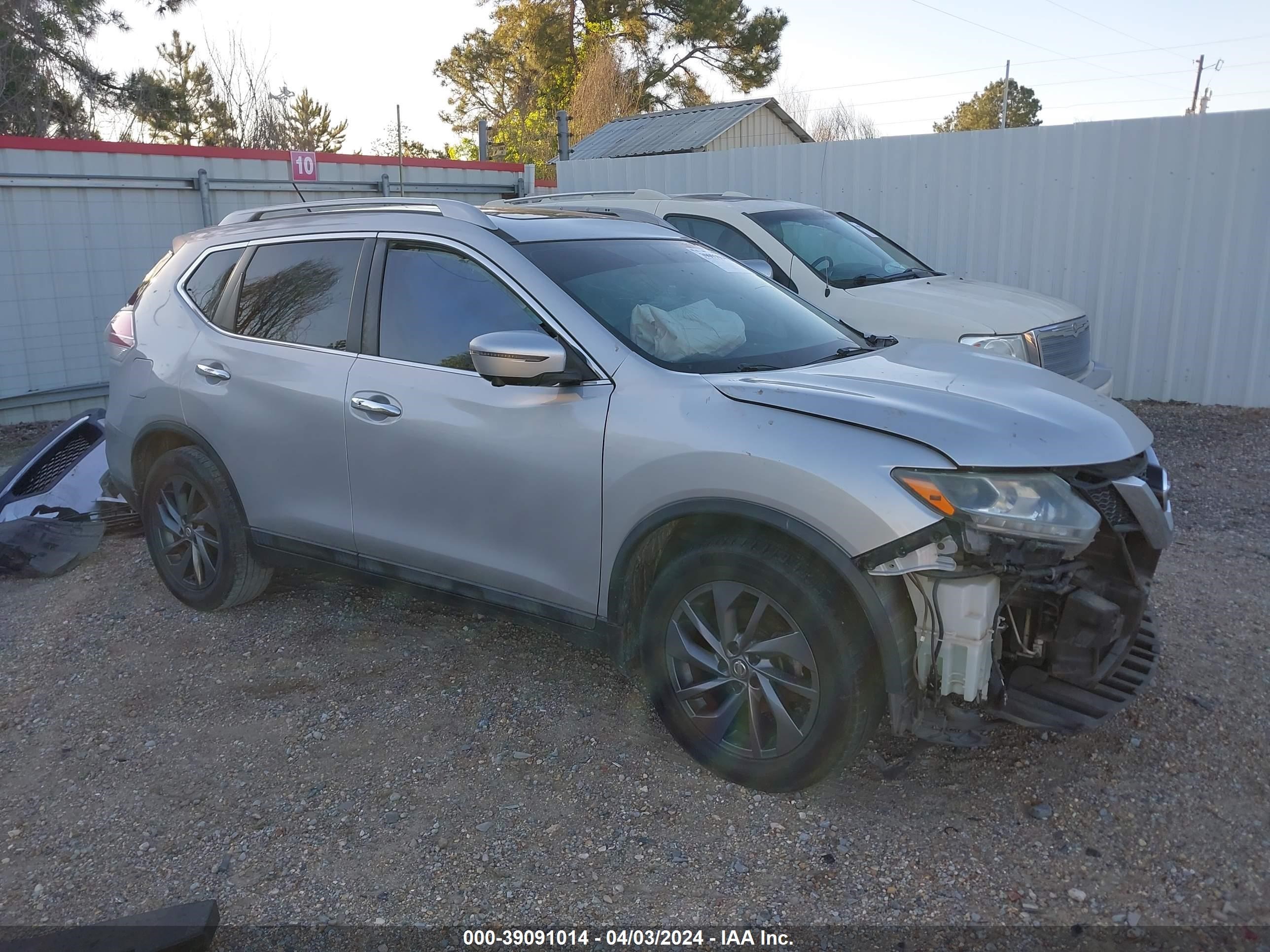 NISSAN ROGUE 2016 5n1at2mt1gc802458