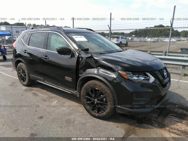 NISSAN ROGUE 2017 5n1at2mt1hc758303