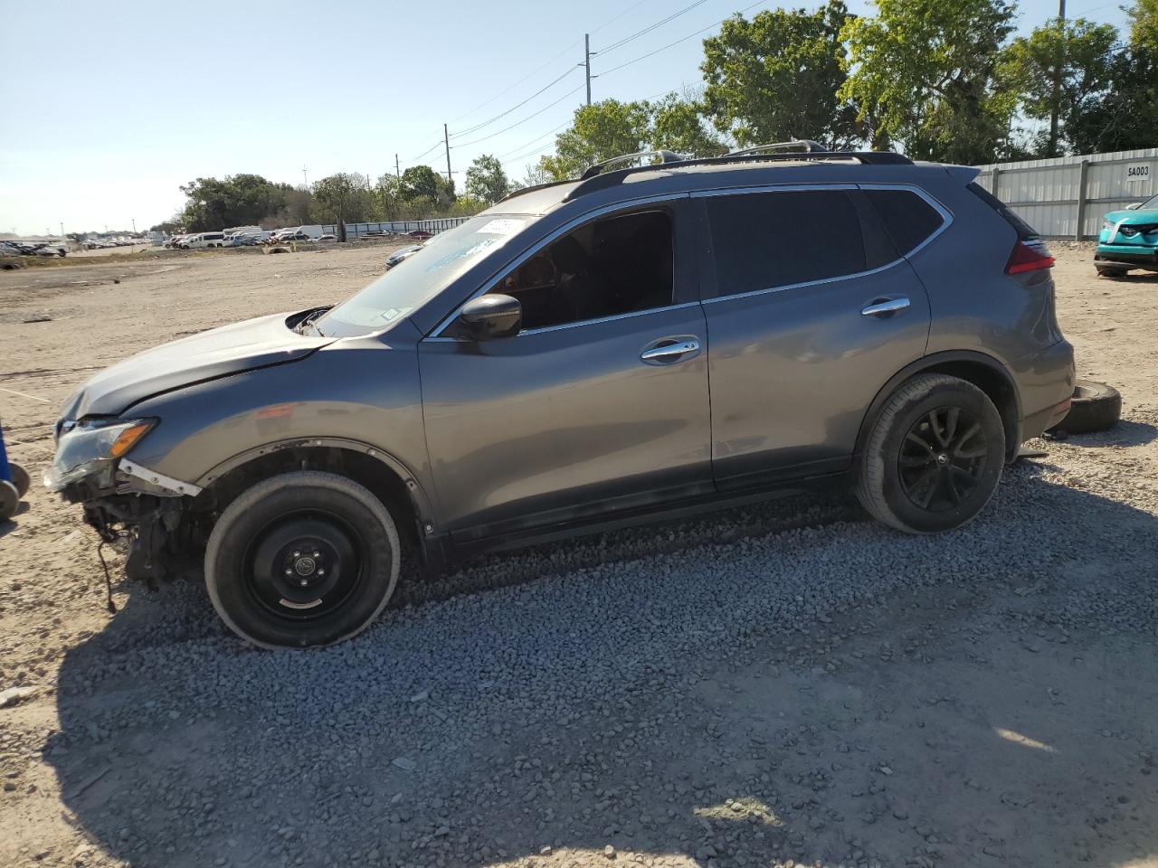 NISSAN ROGUE 2017 5n1at2mt1hc814689