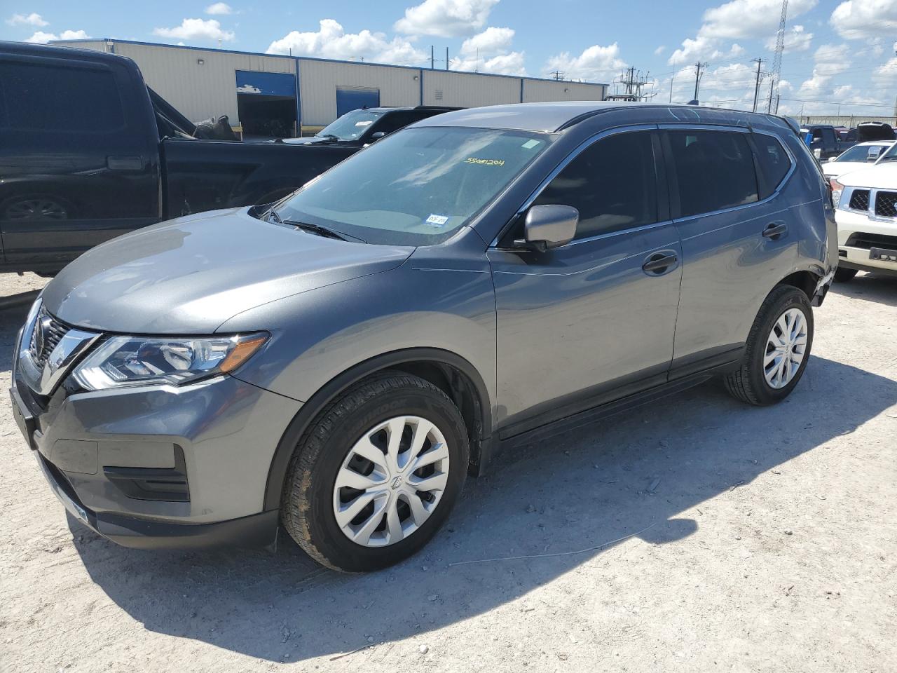 NISSAN ROGUE 2018 5n1at2mt1jc717580