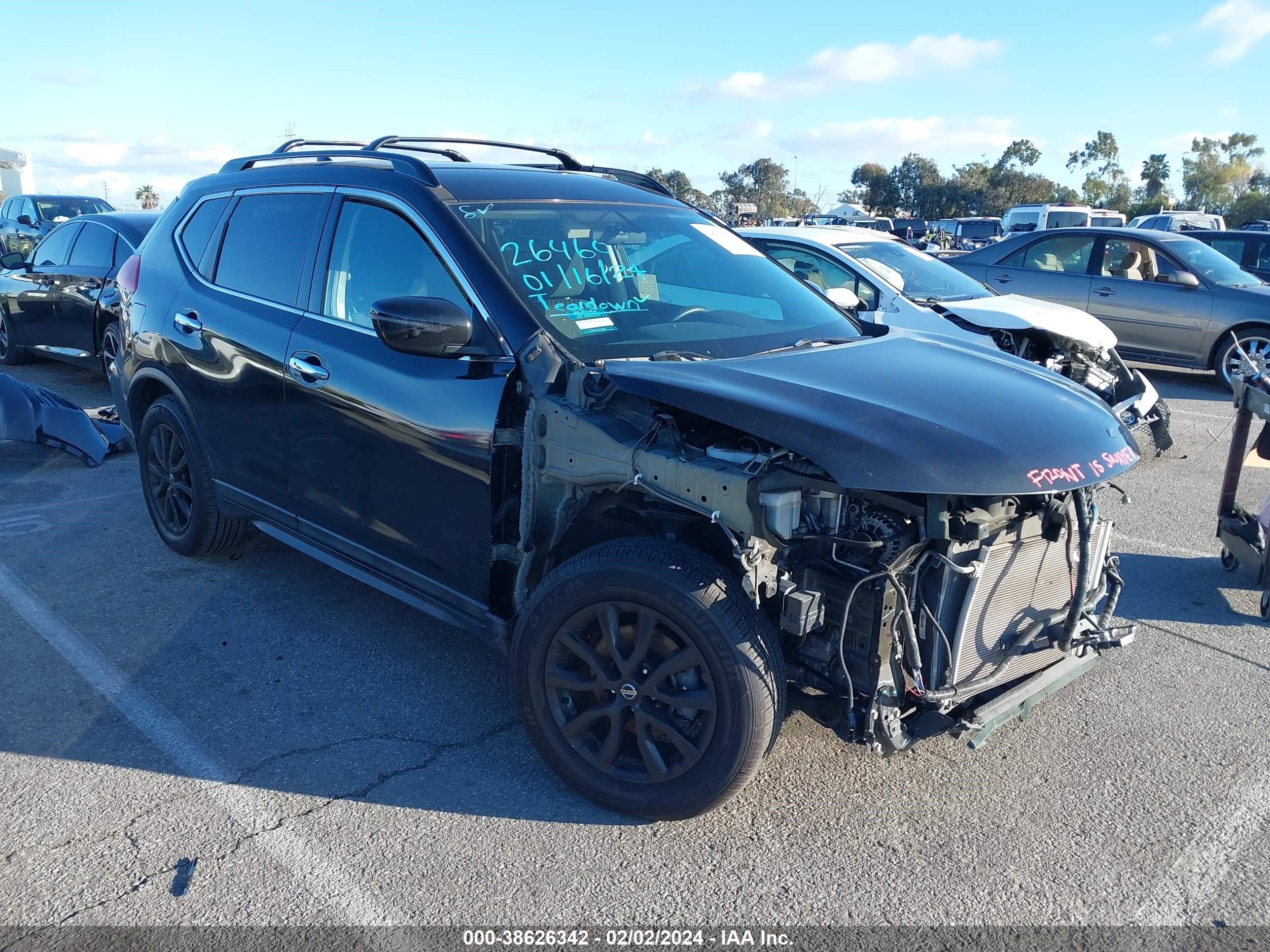 NISSAN ROGUE 2018 5n1at2mt1jc757724