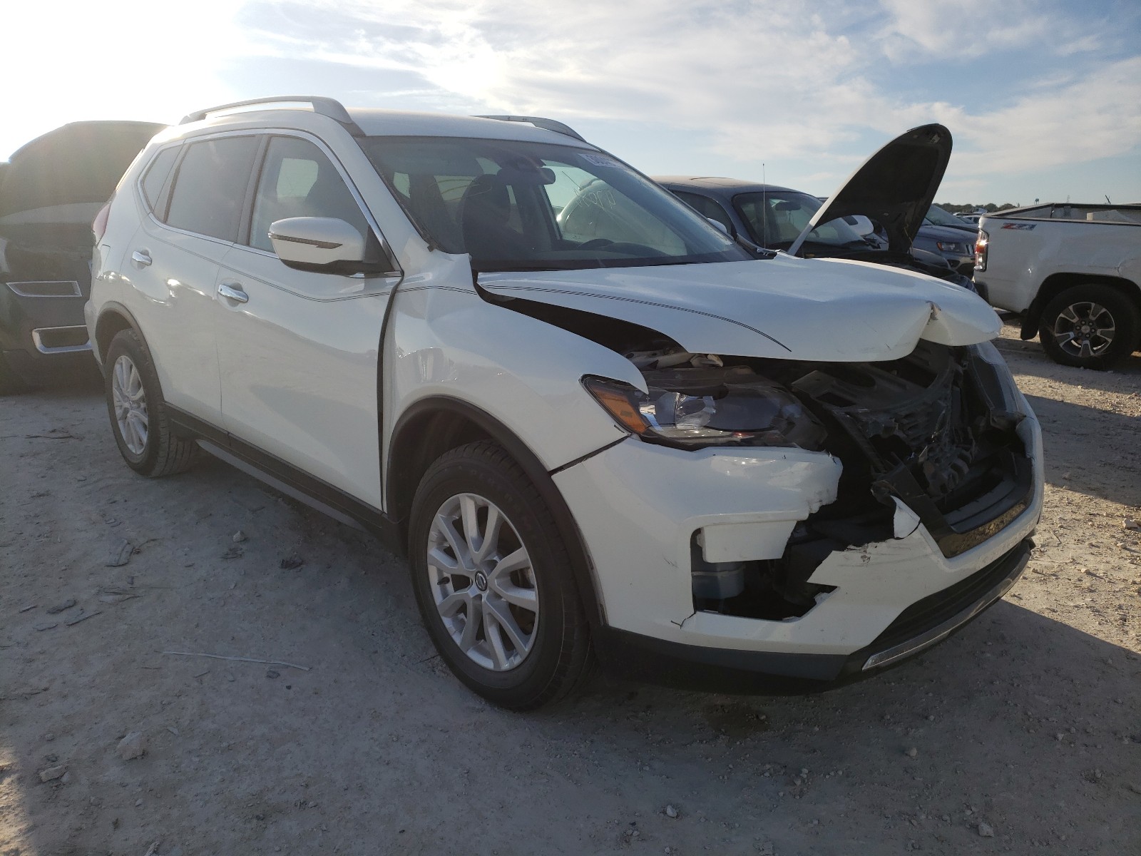 NISSAN ROGUE S 2019 5n1at2mt1kc705611