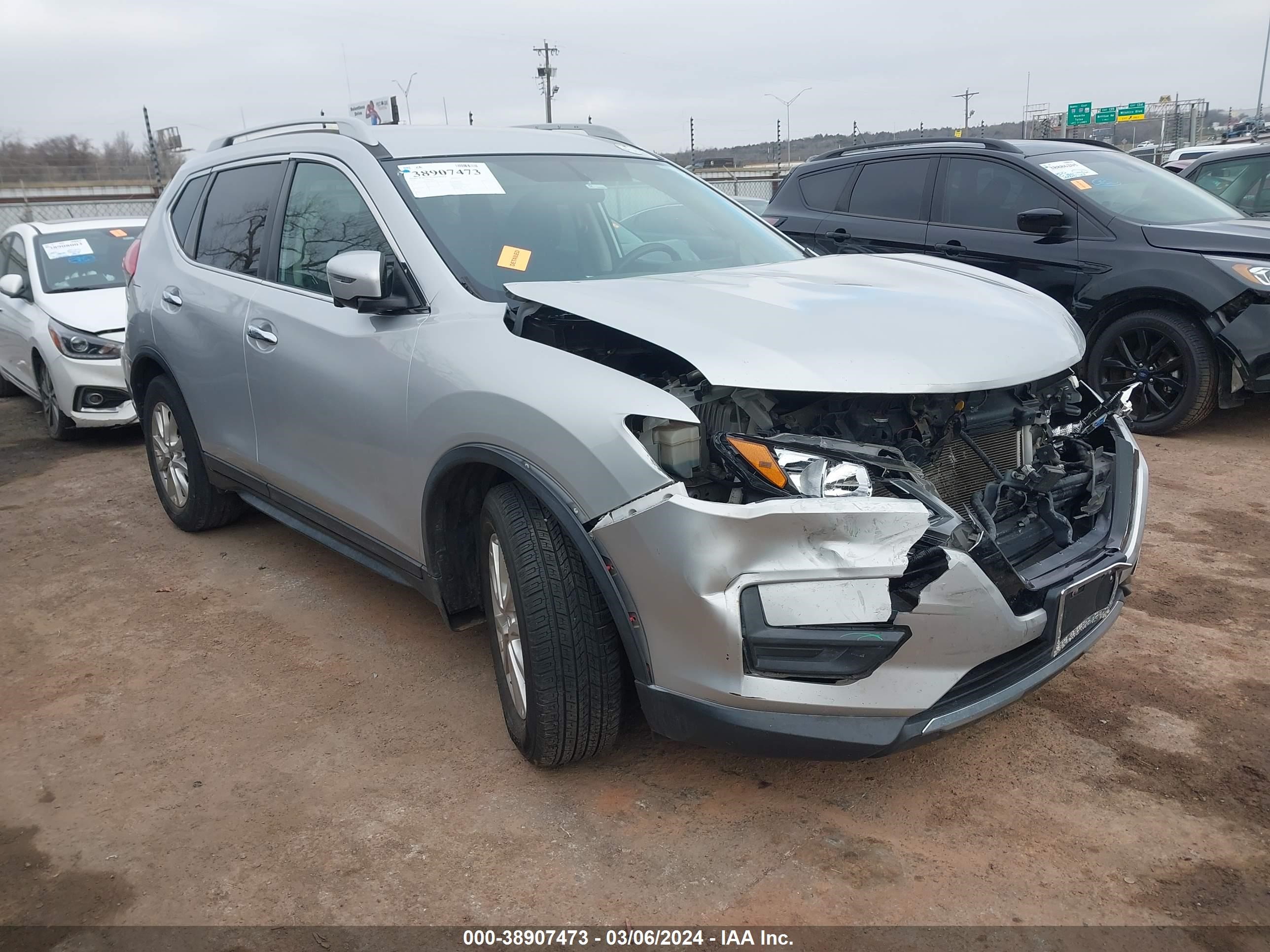 NISSAN ROGUE 2017 5n1at2mt2hc881382