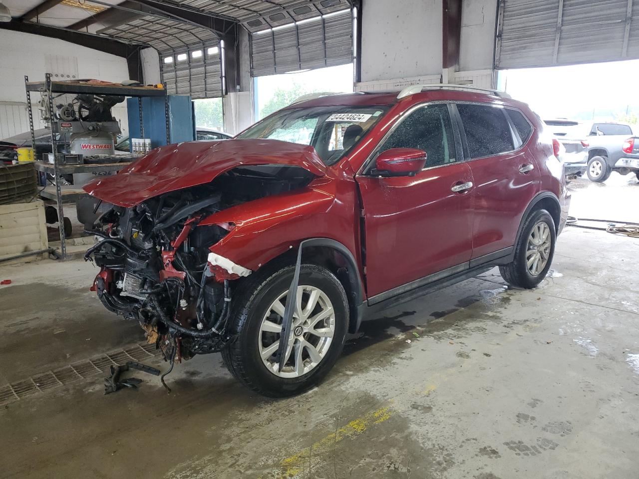 NISSAN ROGUE 2018 5n1at2mt2jc788755