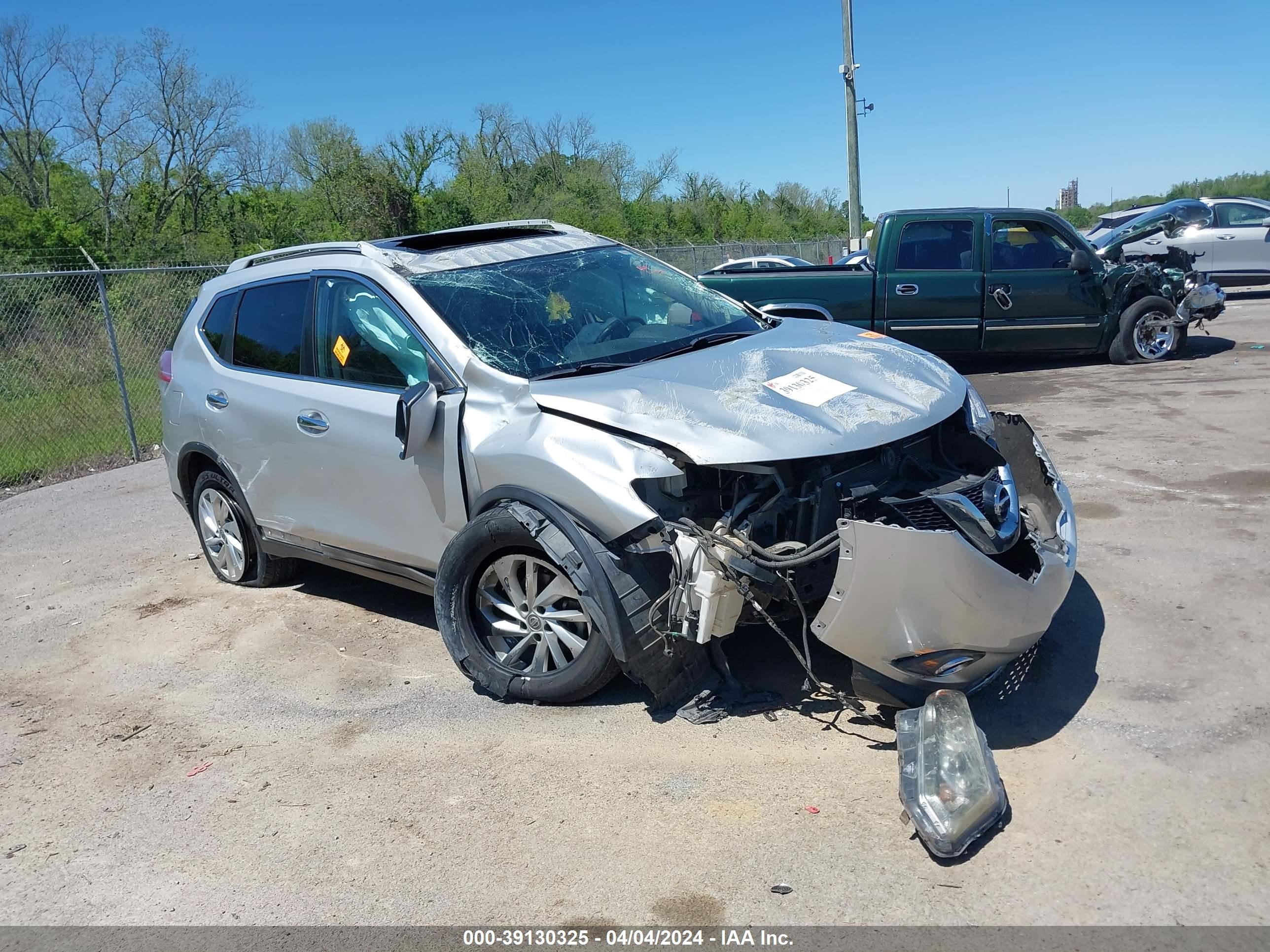 NISSAN ROGUE 2015 5n1at2mt3fc770465