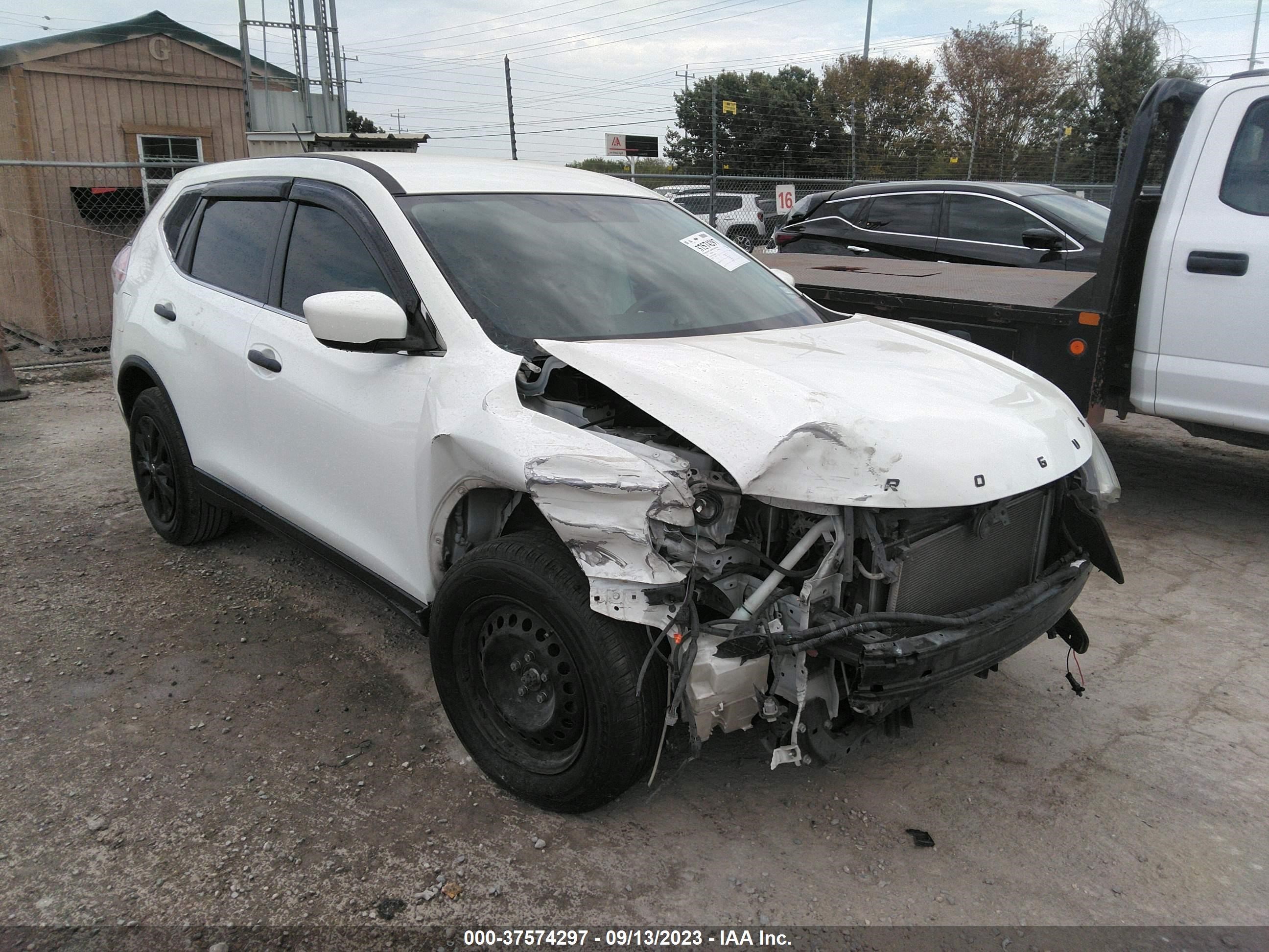 NISSAN ROGUE 2016 5n1at2mt3gc786019