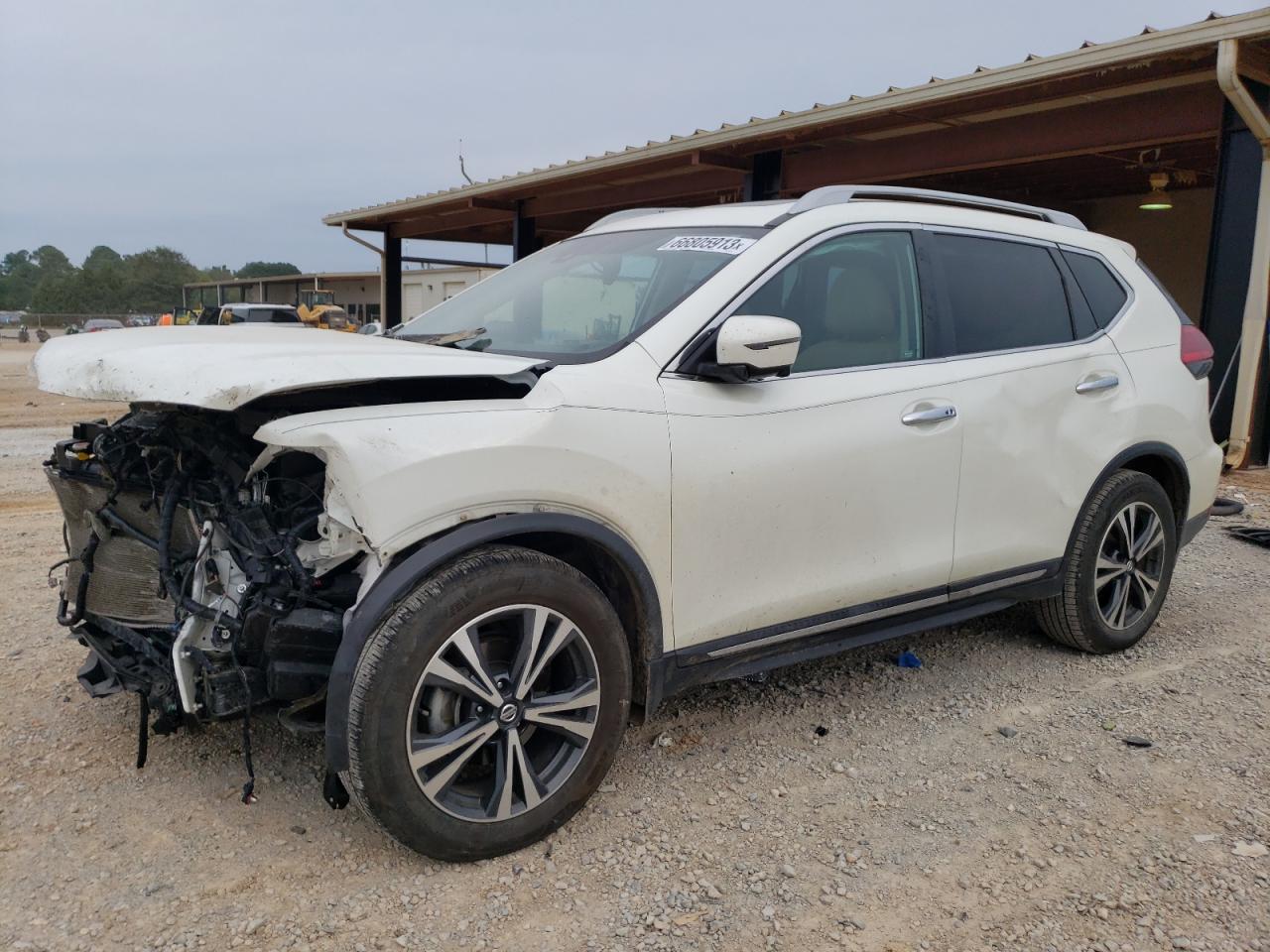 NISSAN ROGUE 2017 5n1at2mt3hc748114