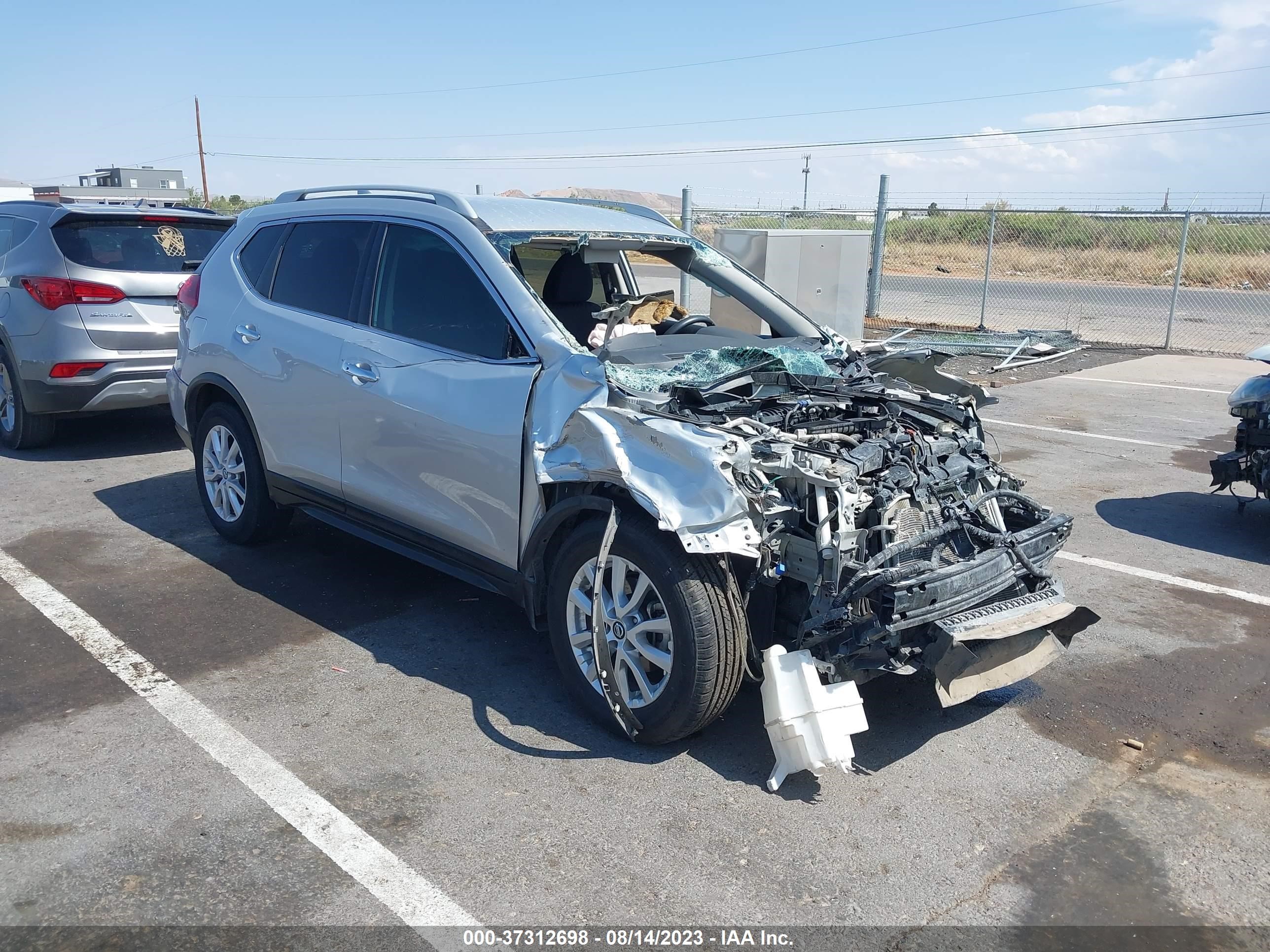 NISSAN ROGUE 2018 5n1at2mt3jc734252