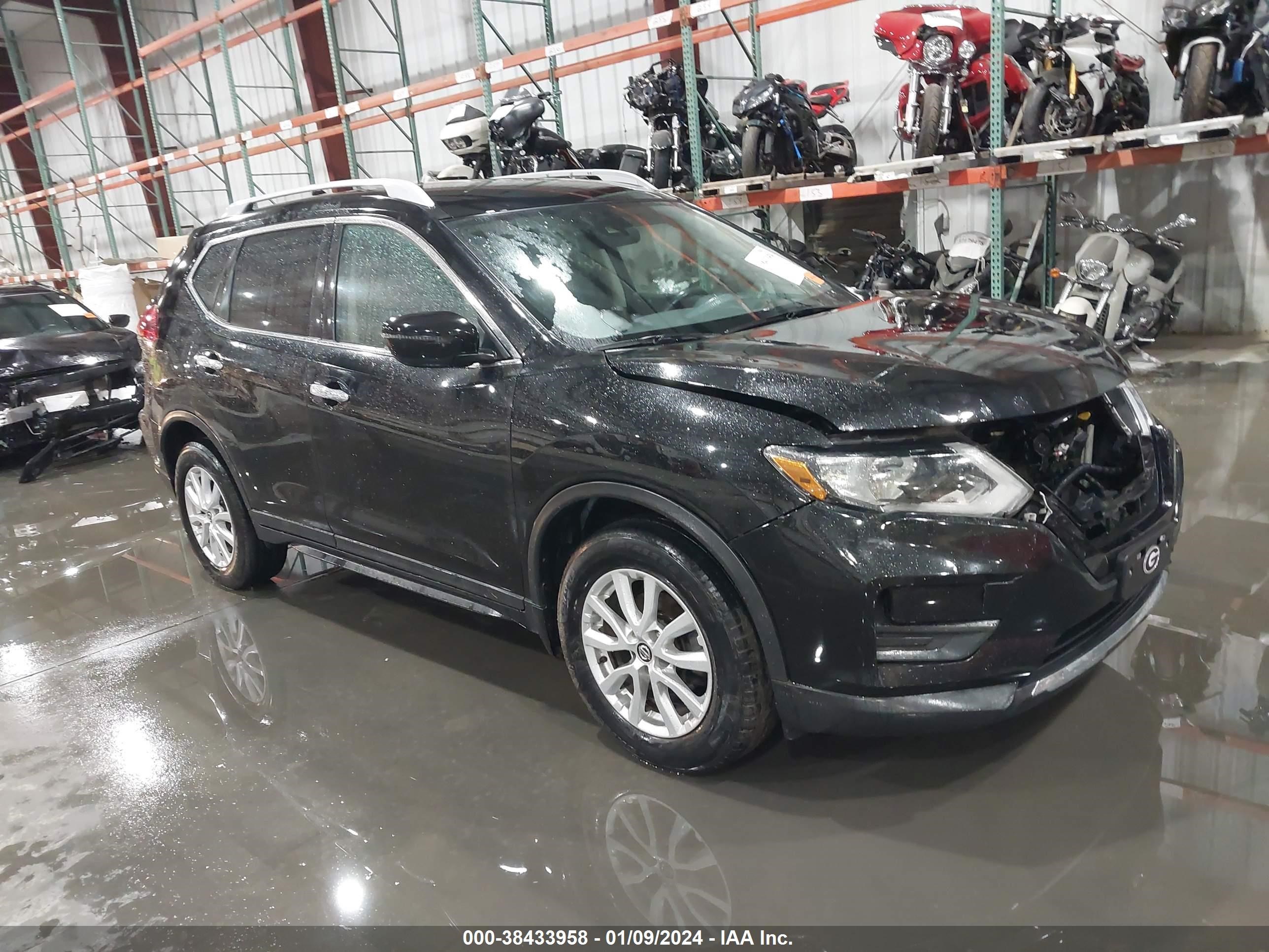 NISSAN ROGUE 2019 5n1at2mt3kc713984