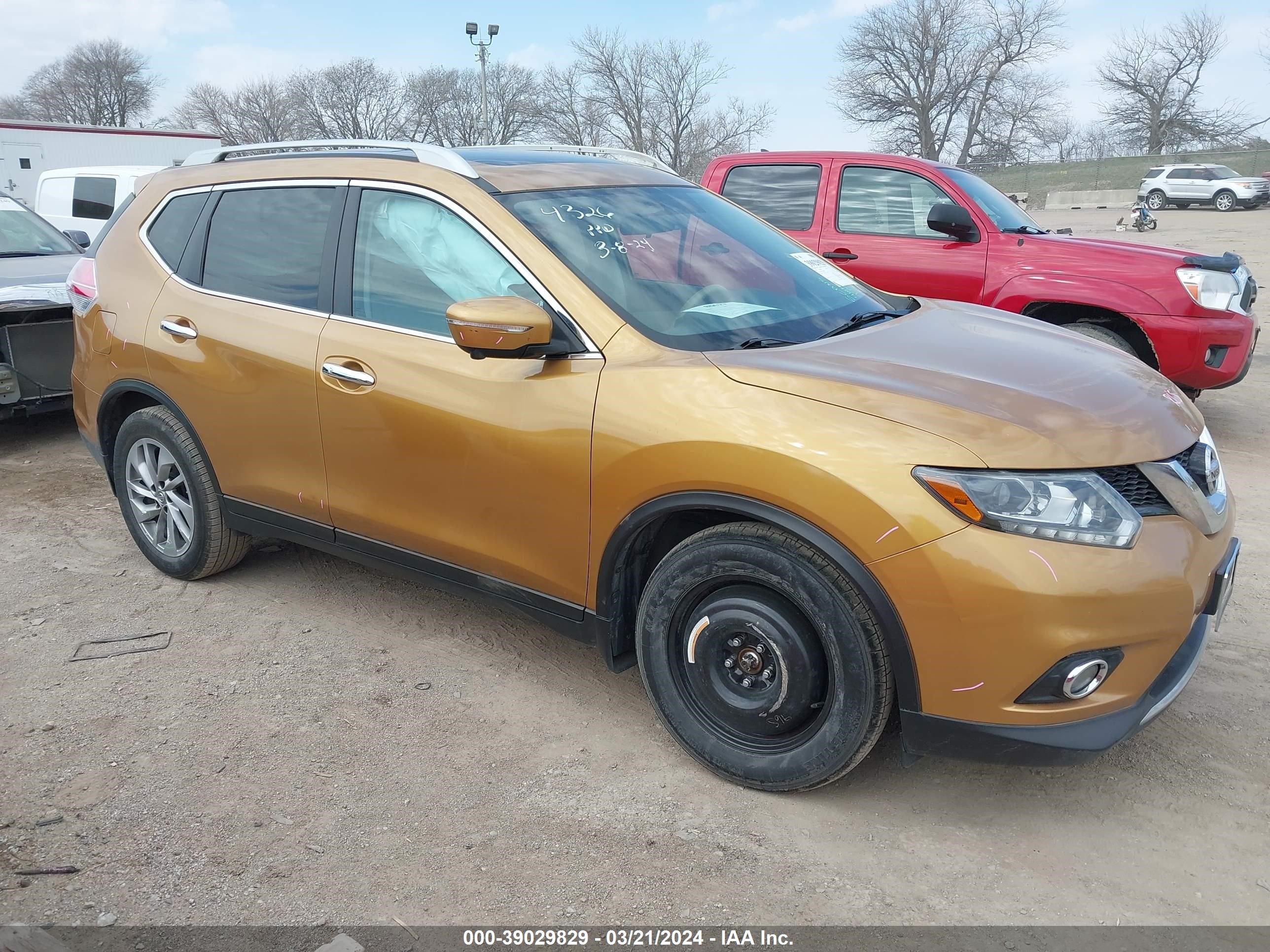 NISSAN ROGUE 2015 5n1at2mt4fc750869