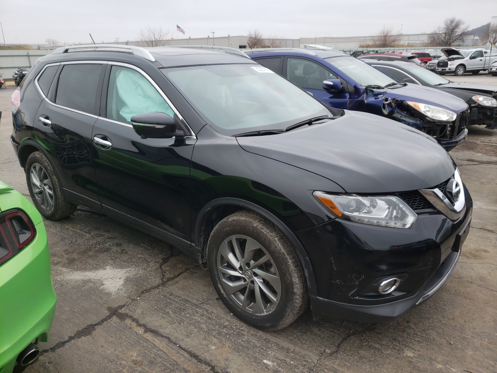 NISSAN ROGUE S 2015 5n1at2mt4fc856481