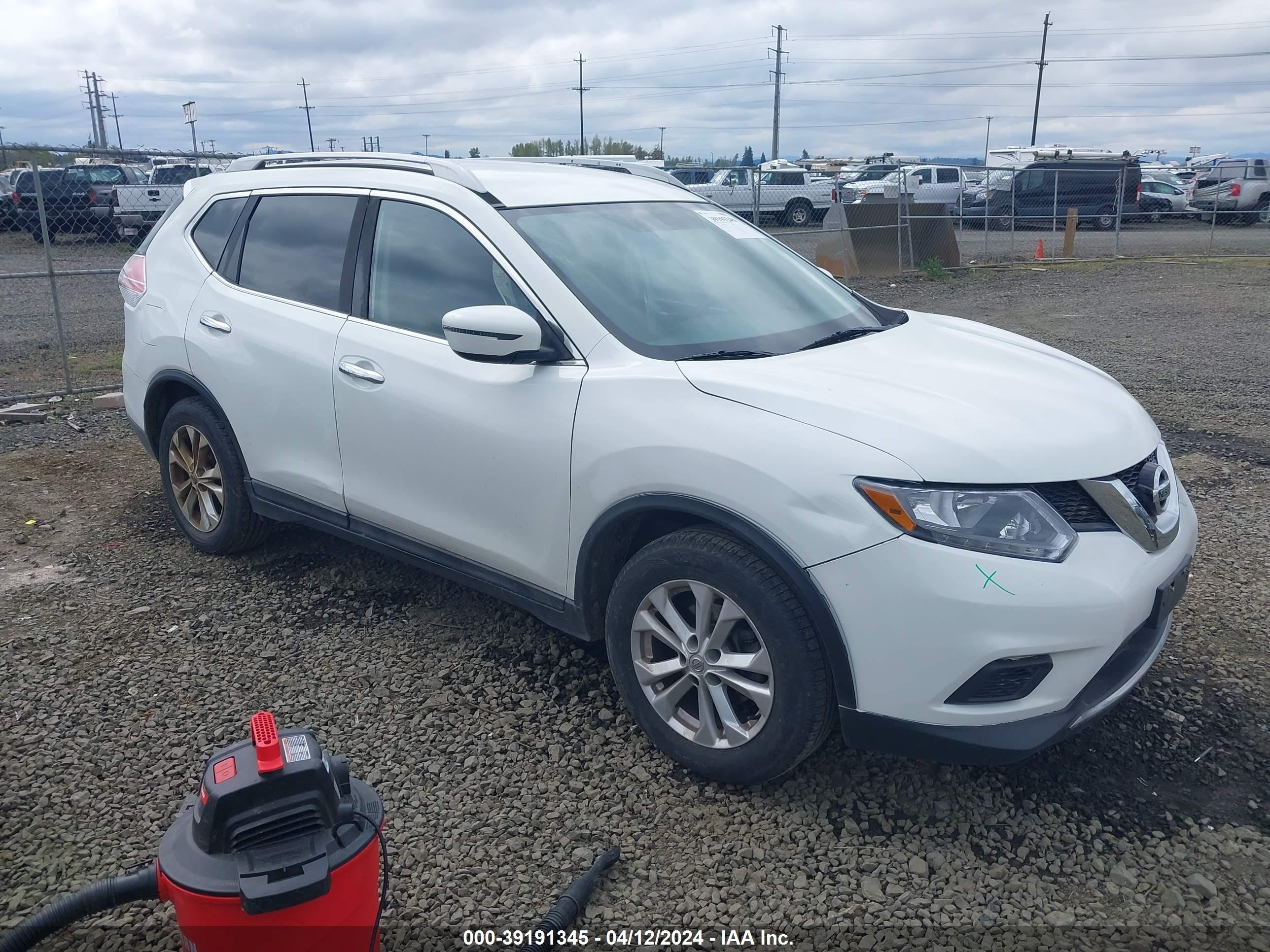 NISSAN ROGUE 2016 5n1at2mt4gc817391