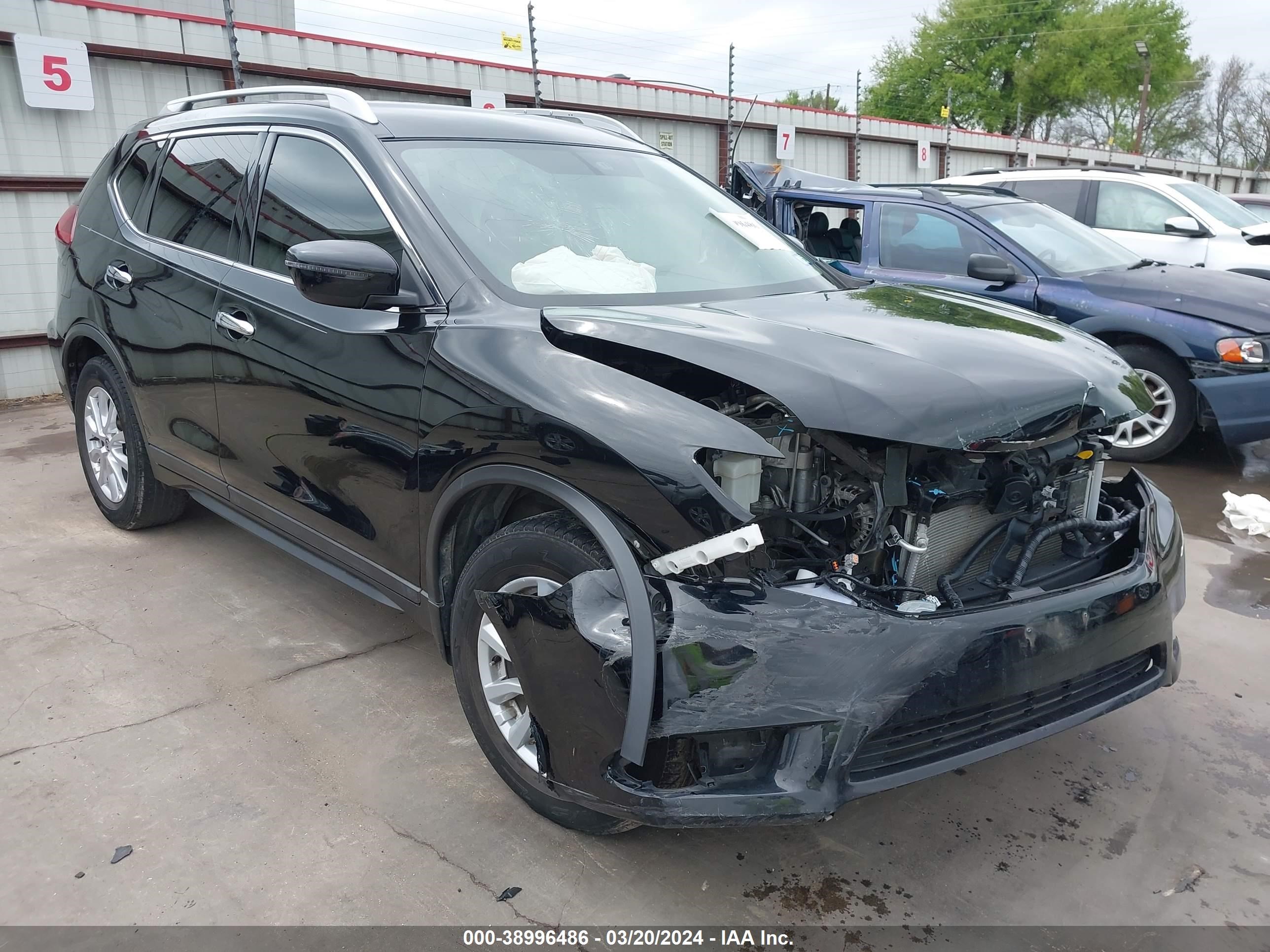 NISSAN ROGUE 2018 5n1at2mt5jc714536