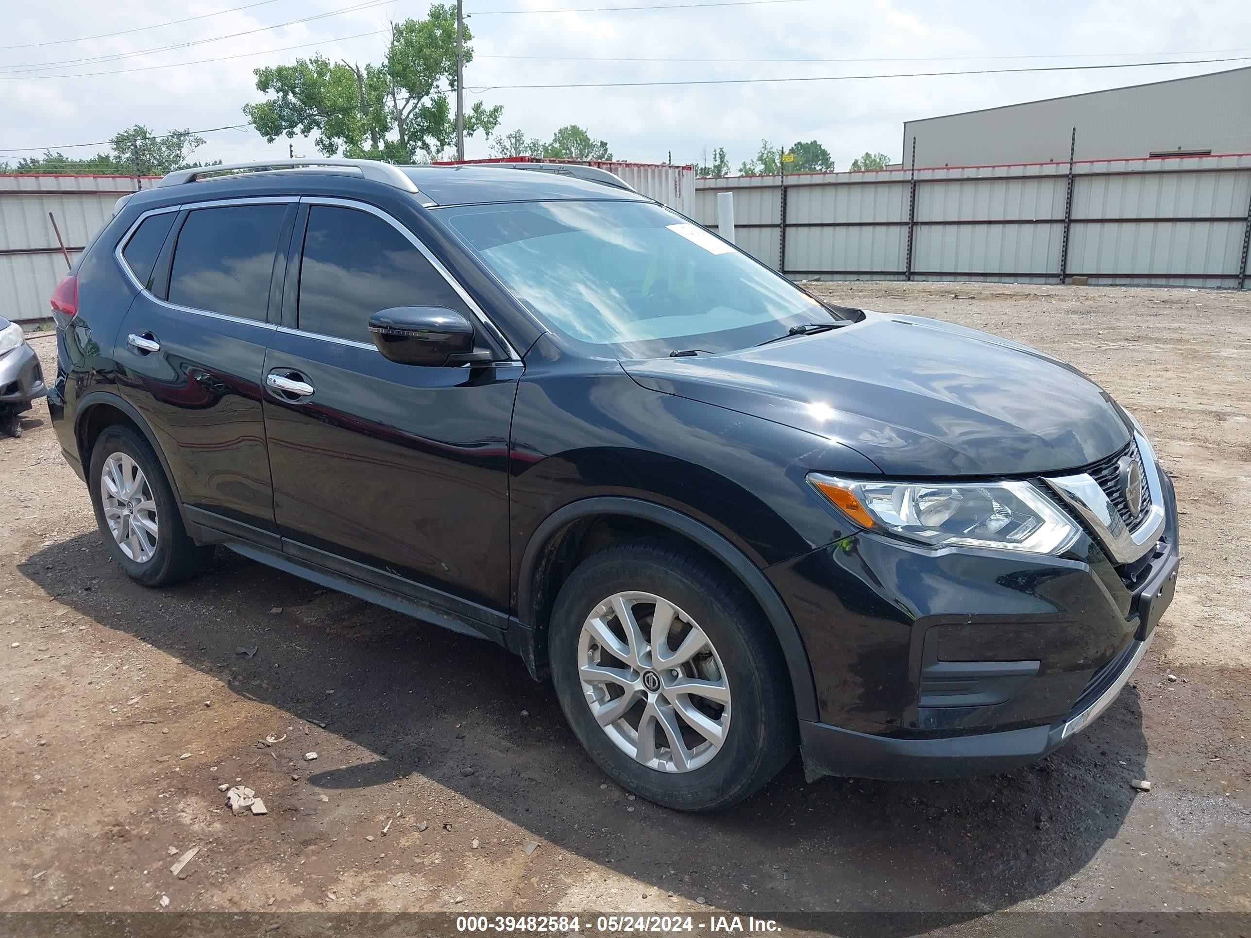 NISSAN ROGUE 2018 5n1at2mt5jc776146