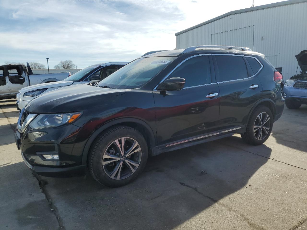 NISSAN ROGUE 2018 5n1at2mt5jc778933